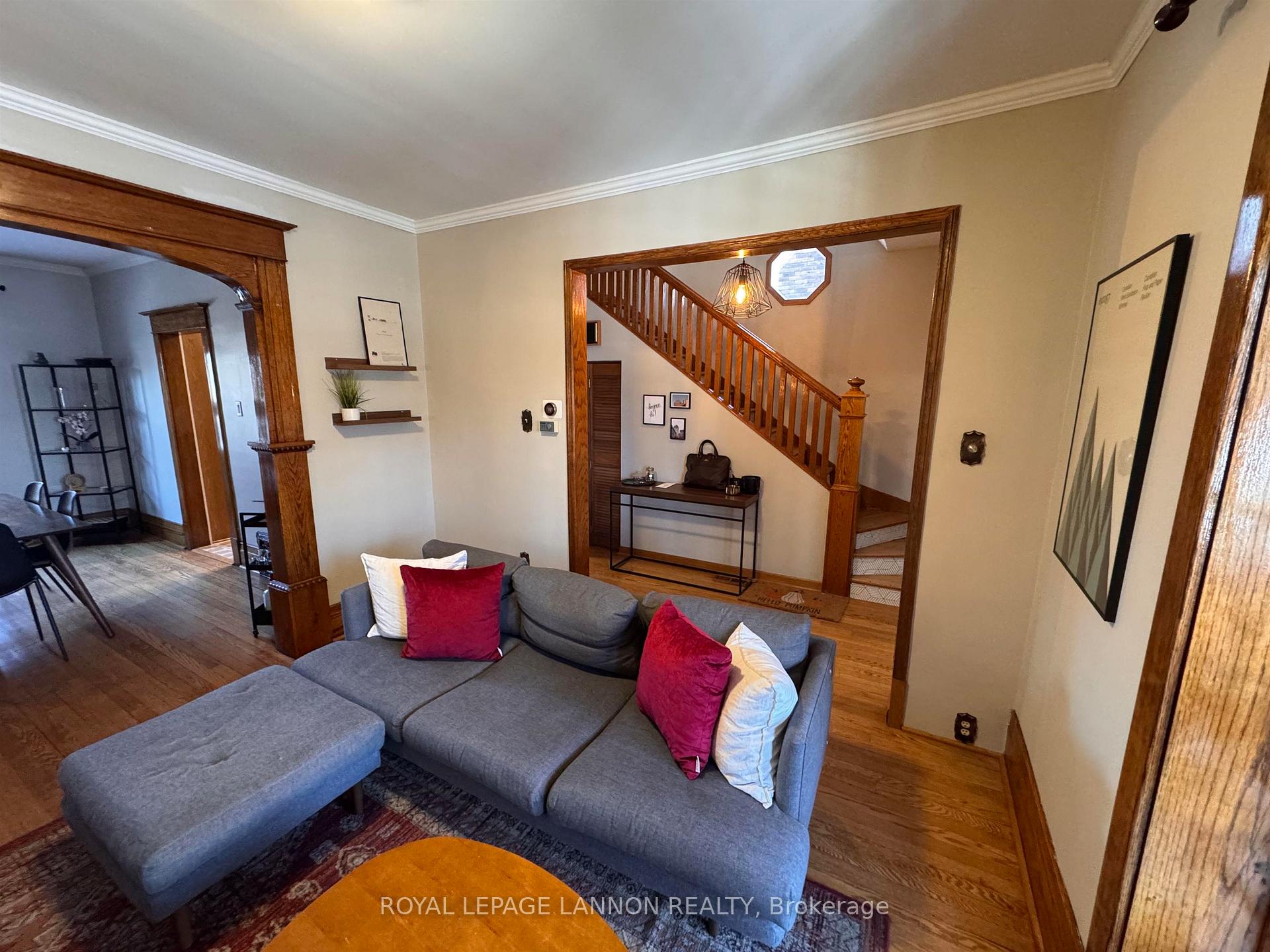 Photo 10 of 635 Catherine St. S. S, Thunder Bay, Hyde Park — HOMEH