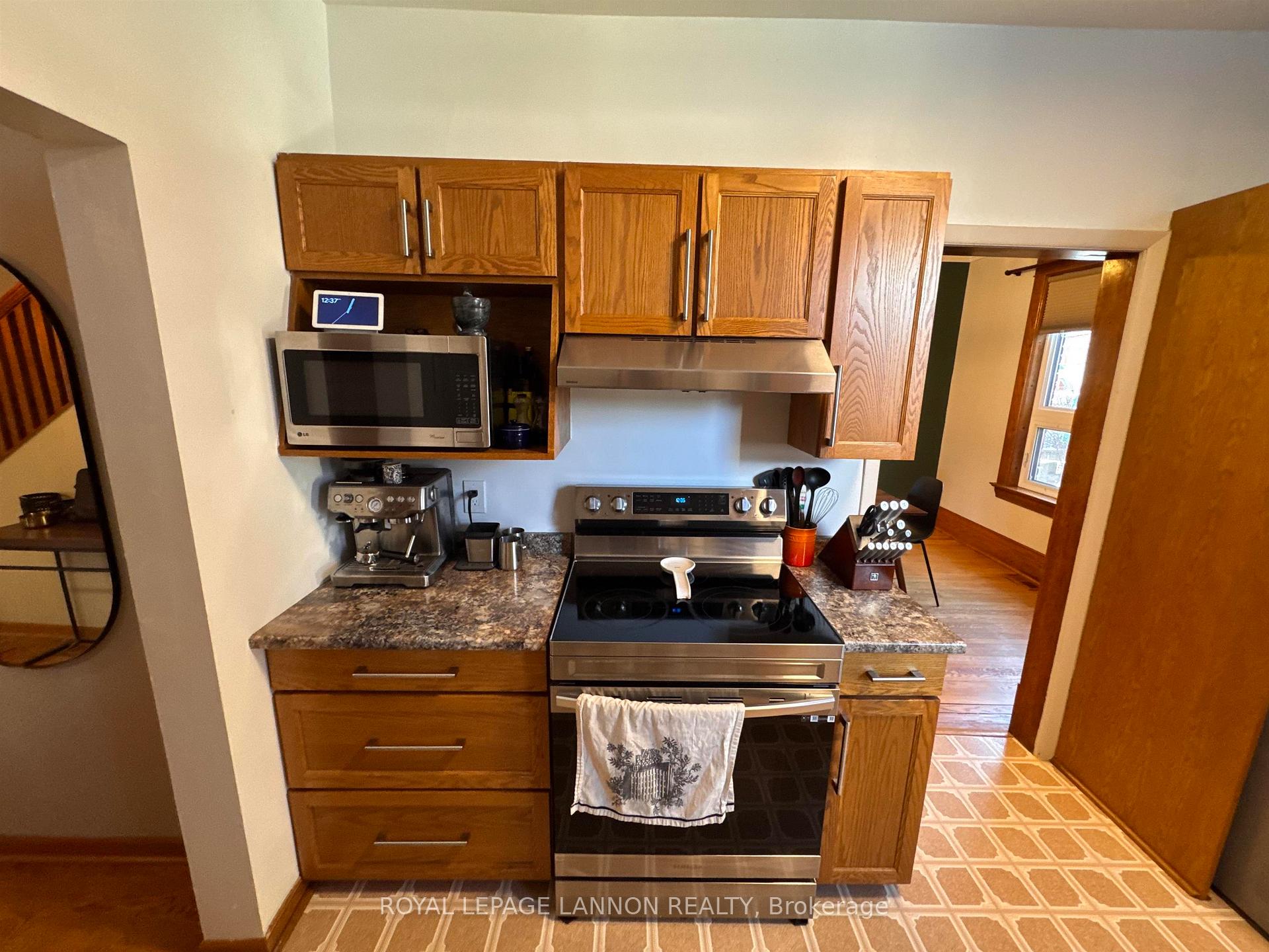 Photo 26 of 635 Catherine St. S. S, Thunder Bay, Hyde Park — HOMEH