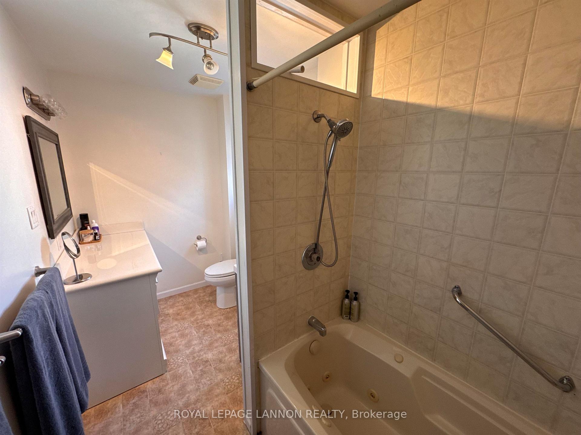 Photo 41 of 635 Catherine St. S. S, Thunder Bay, Hyde Park — HOMEH