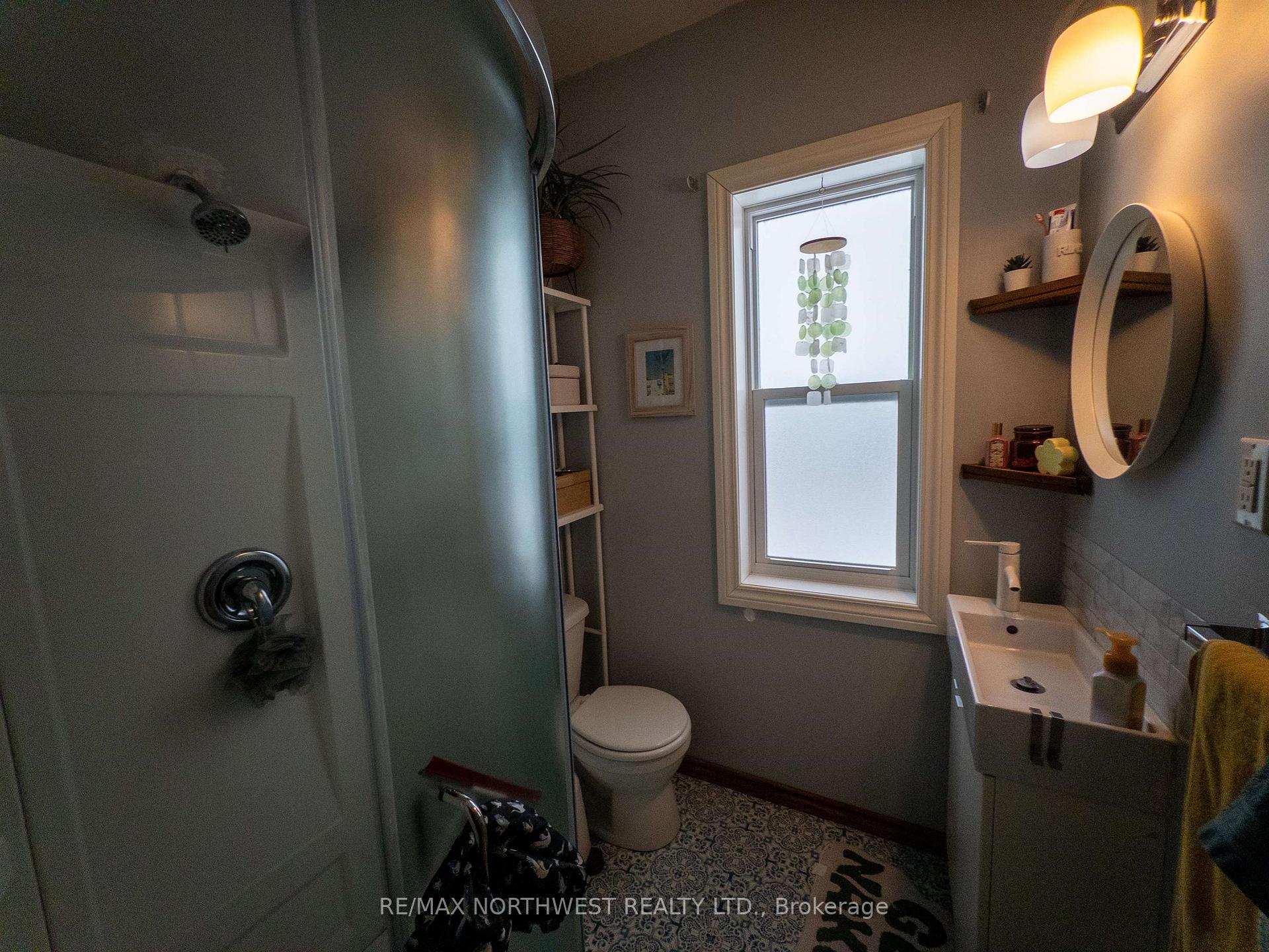 Photo 14 of 304 Ross Street, Kenora, Keewatin — HOMEH