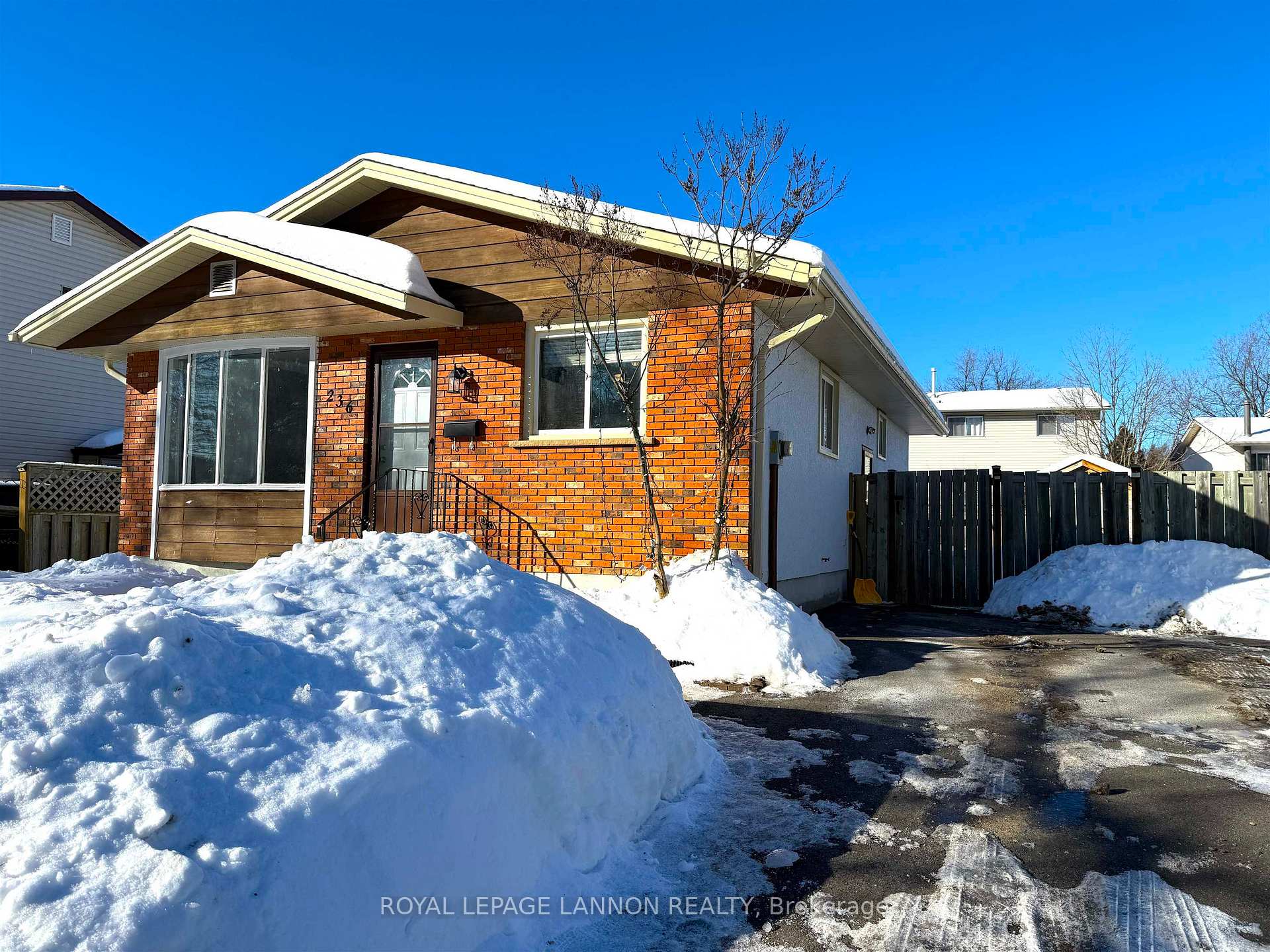 Photo 1 of 236 Fairbank Crescent, Thunder Bay, River Terrace — HOMEH