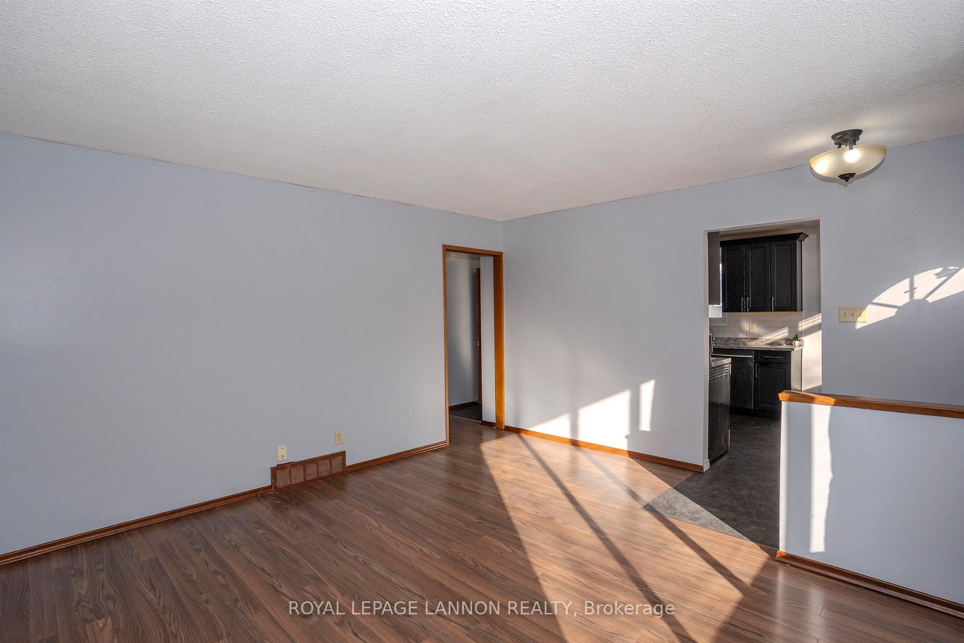 Photo 6 of 236 Fairbank Crescent, Thunder Bay, River Terrace — HOMEH