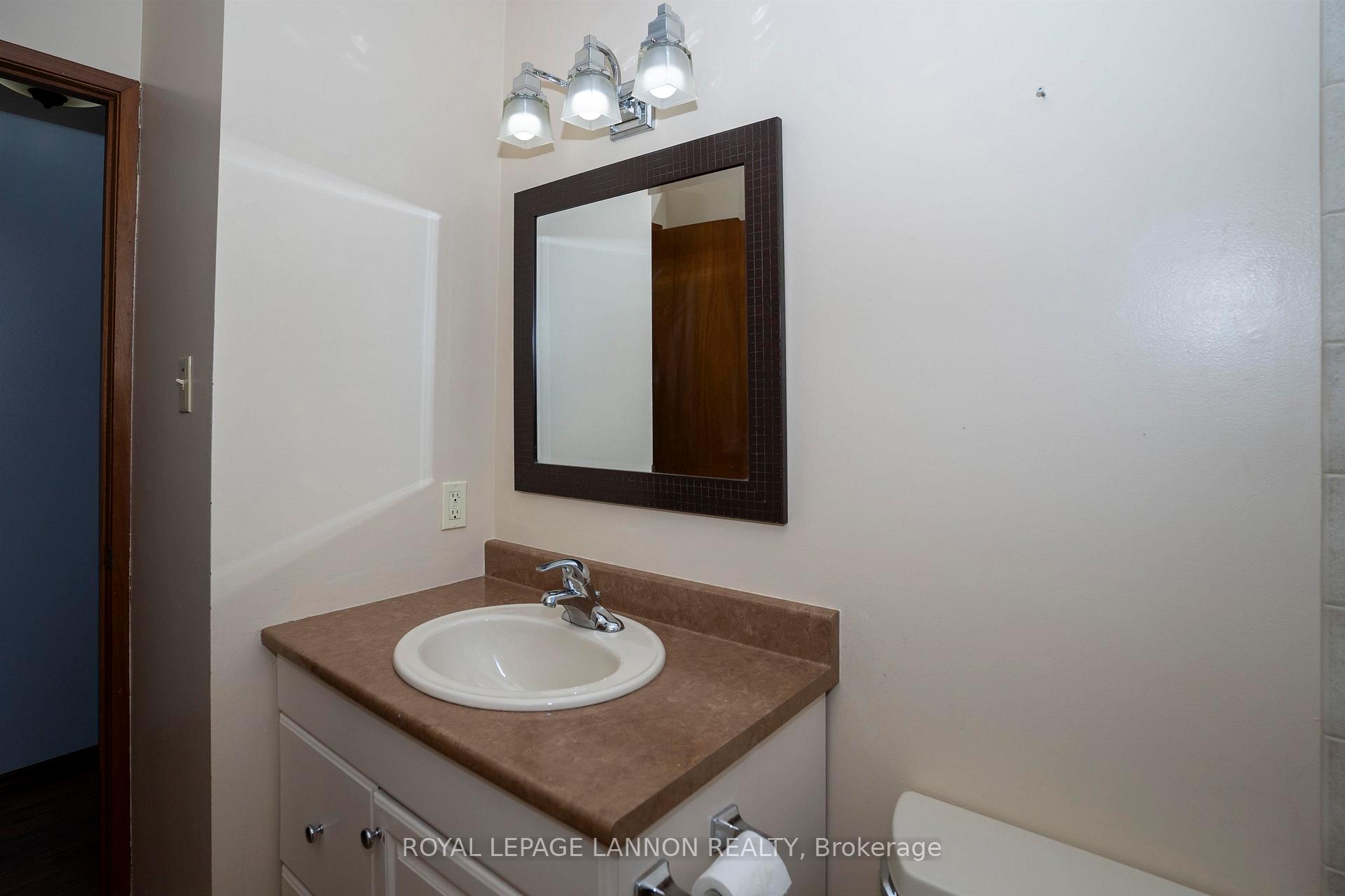 Photo 24 of 236 Fairbank Crescent, Thunder Bay, River Terrace — HOMEH