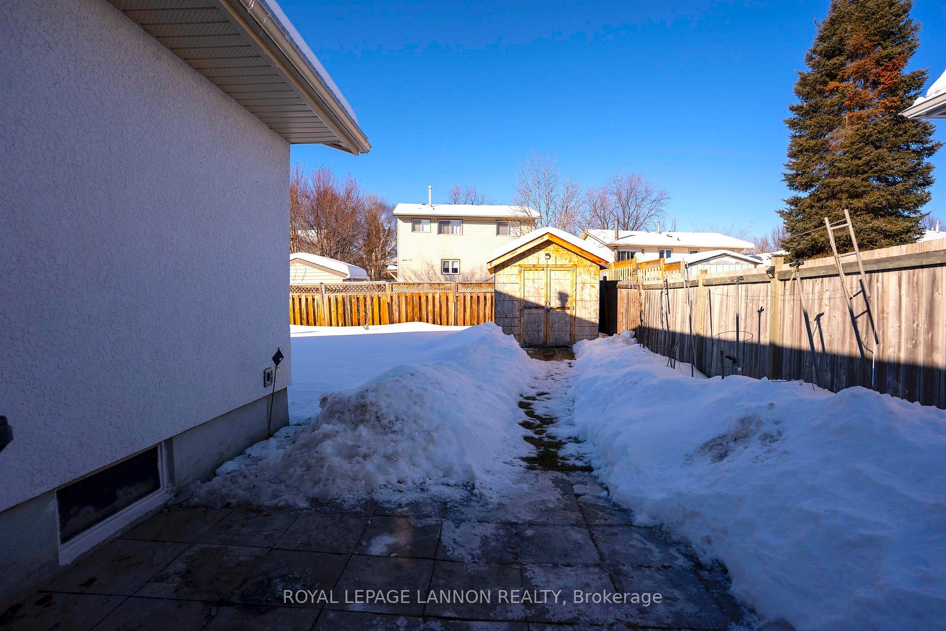 Photo 38 of 236 Fairbank Crescent, Thunder Bay, River Terrace — HOMEH