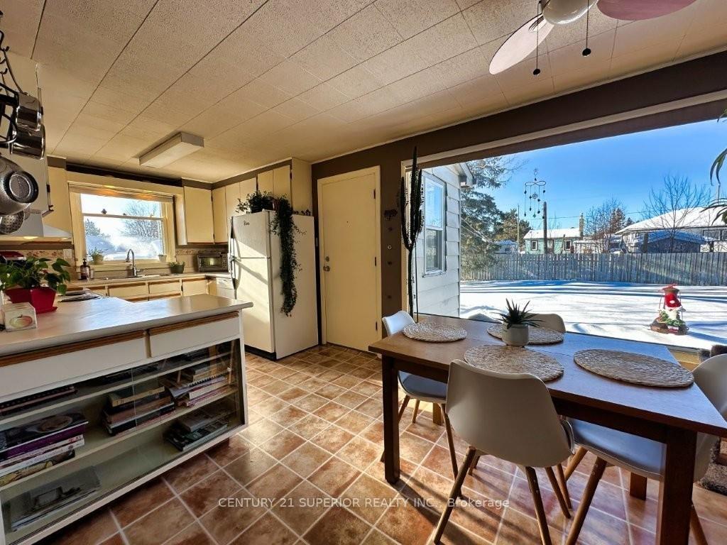 Photo 19 of 333 Shuniah Street, Thunder Bay, Shuniah — HOMEH