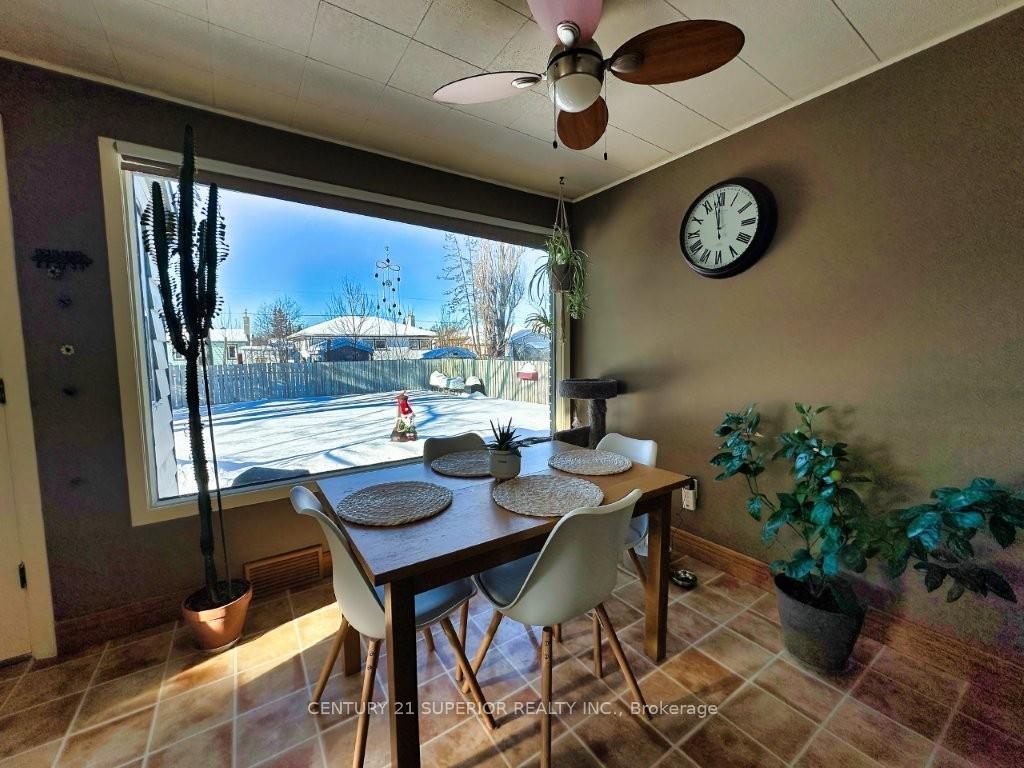 Photo 21 of 333 Shuniah Street, Thunder Bay, Shuniah — HOMEH