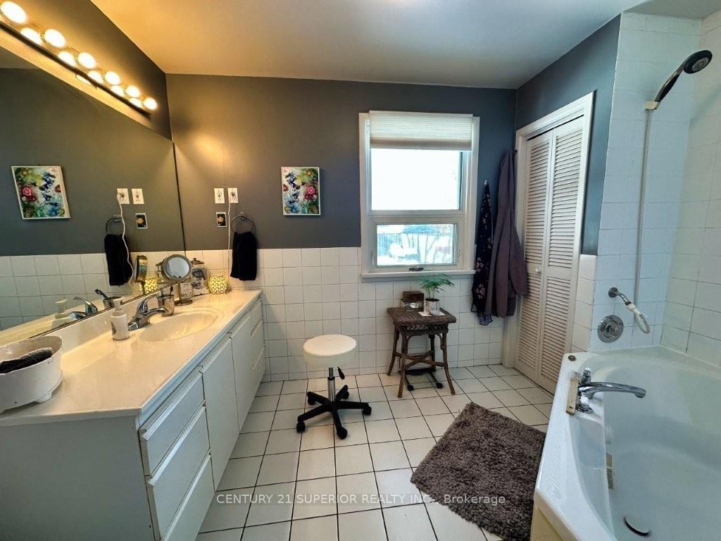 Photo 23 of 333 Shuniah Street, Thunder Bay, Shuniah — HOMEH