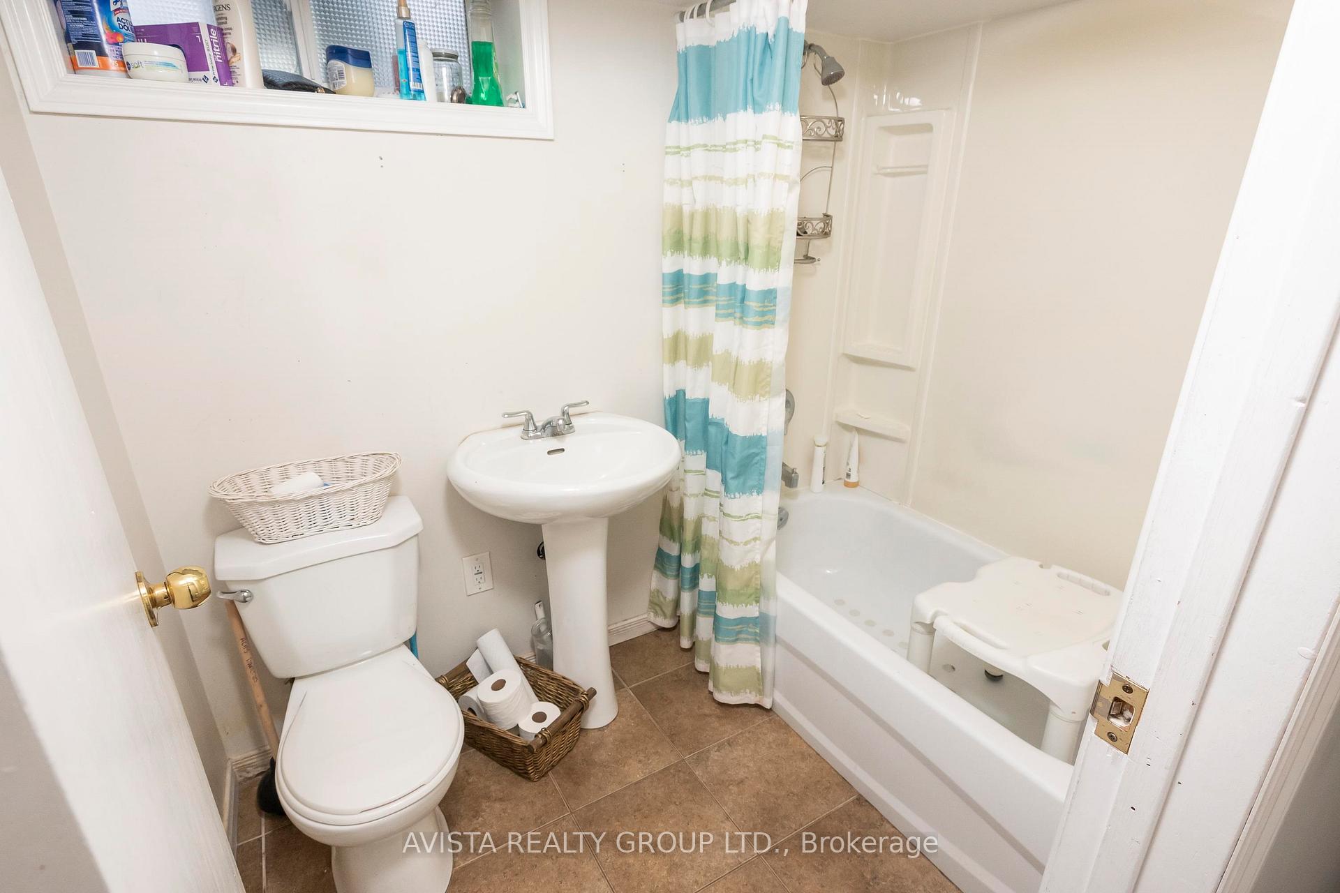 Photo 21 of 409 Harold St N, Thunder Bay, McKeller Park — HOMEH