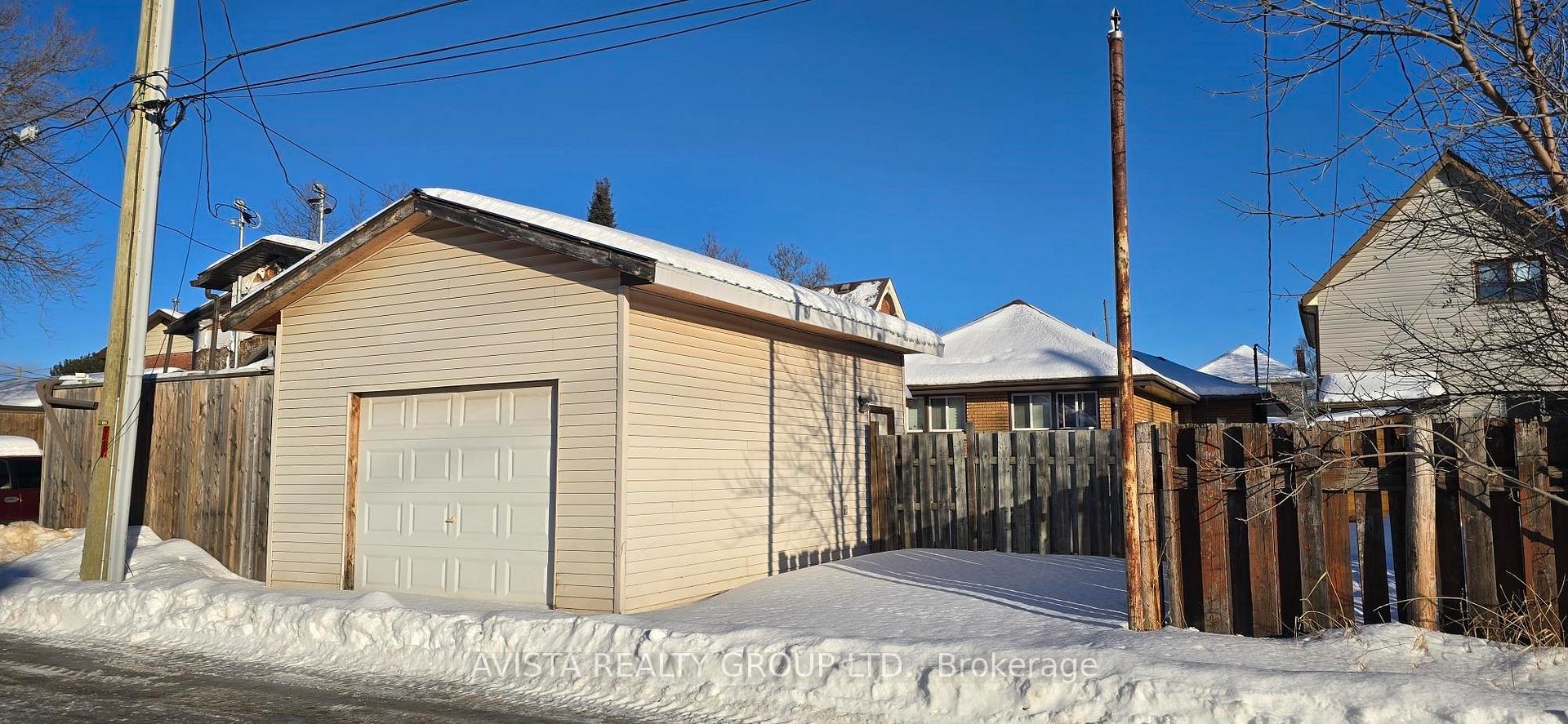 Photo 43 of 409 Harold St N, Thunder Bay, McKeller Park — HOMEH