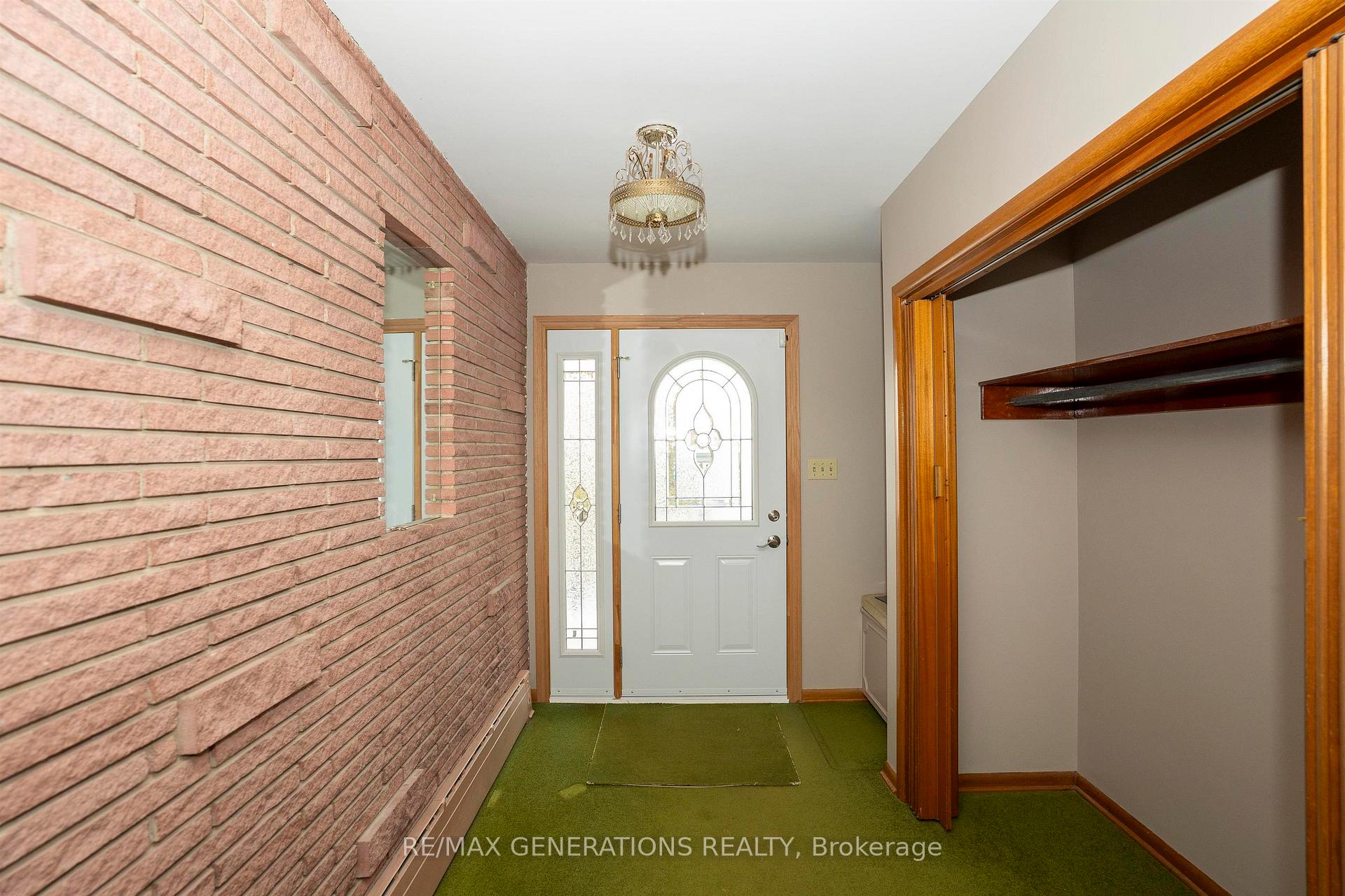 Photo 2 of 193 Summit Avenue, Thunder Bay, Mariday Heights — HOMEH
