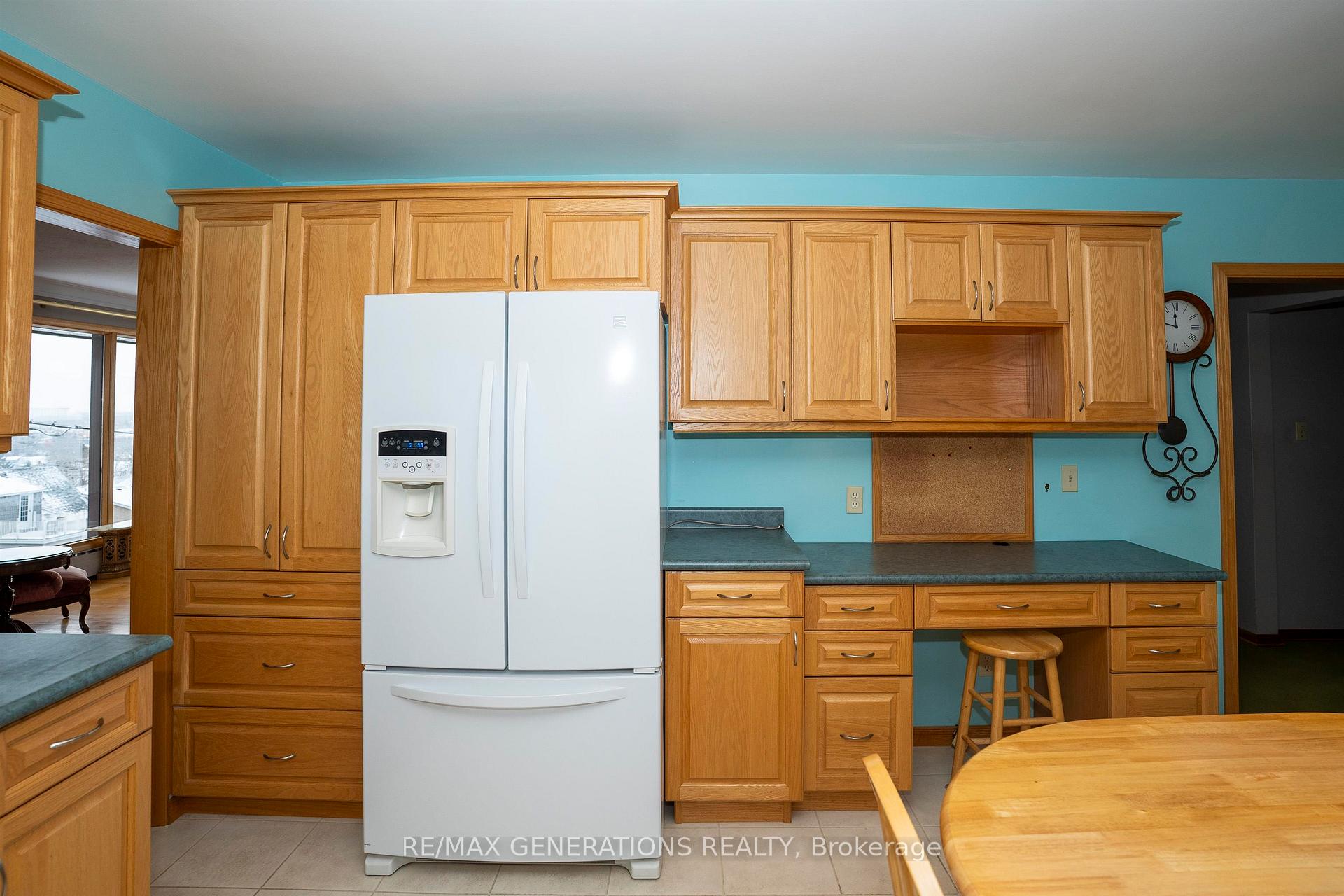 Photo 12 of 193 Summit Avenue, Thunder Bay, Mariday Heights — HOMEH