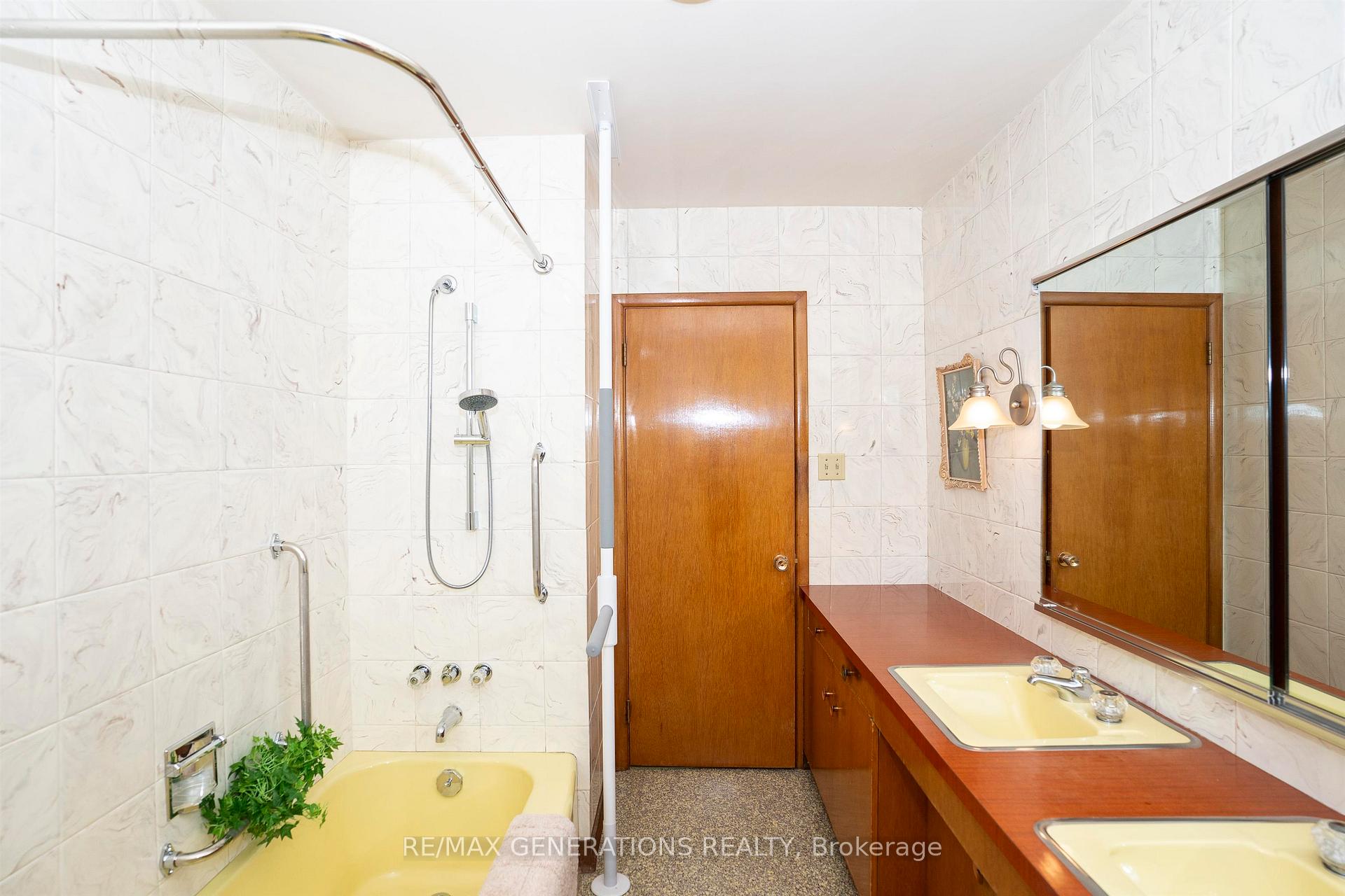 Photo 22 of 193 Summit Avenue, Thunder Bay, Mariday Heights — HOMEH