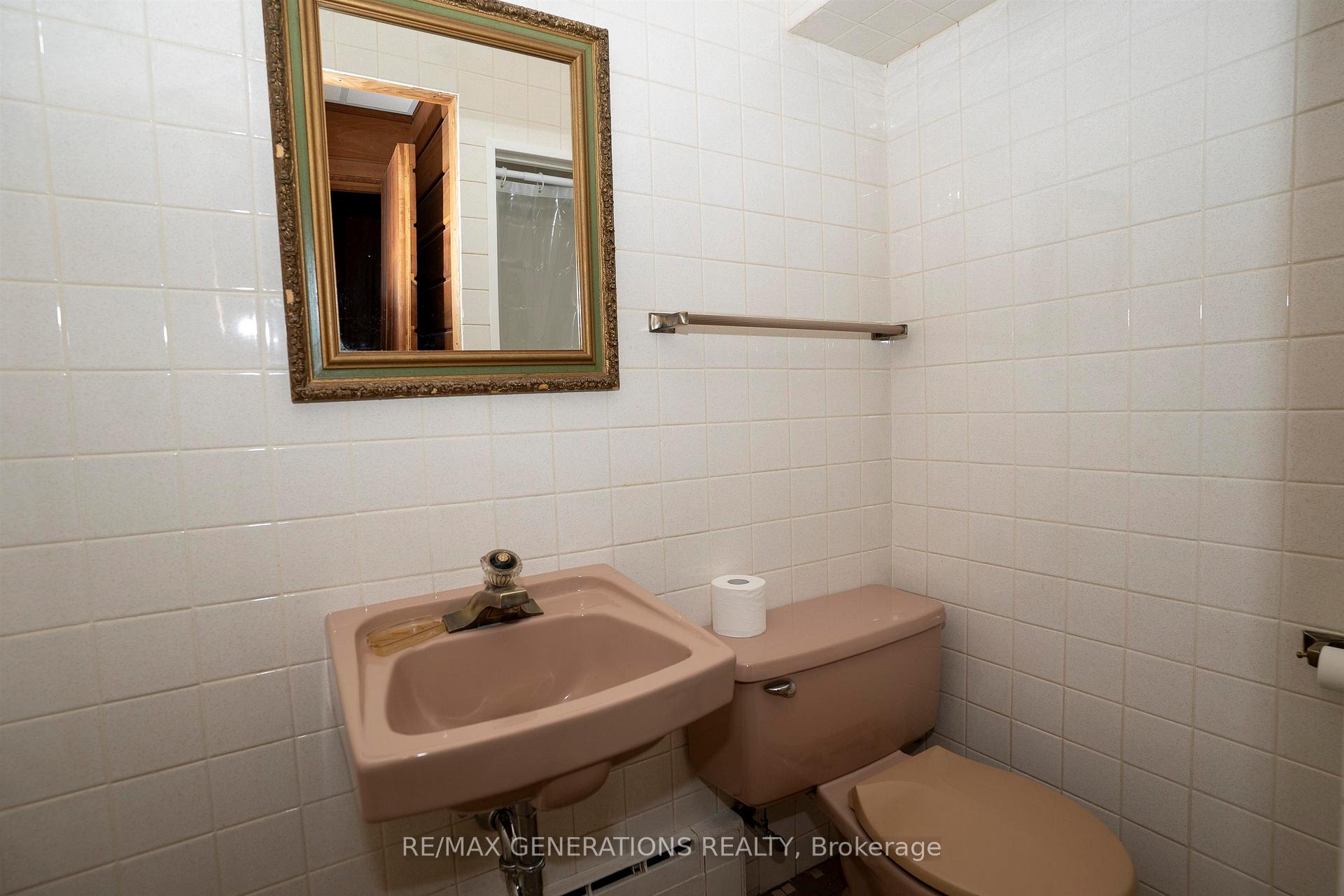 Photo 32 of 193 Summit Avenue, Thunder Bay, Mariday Heights — HOMEH