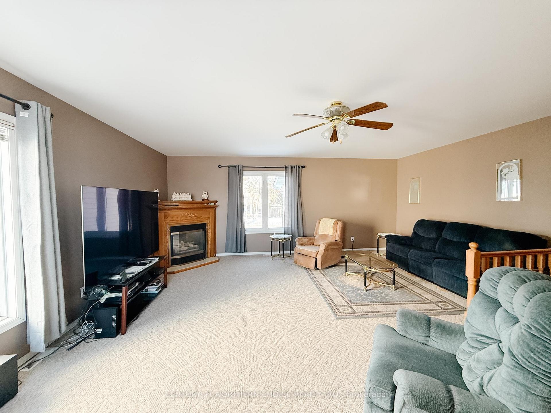 Photo 16 of 340 Seventh Avenue South, Kenora, Lakeside — HOMEH