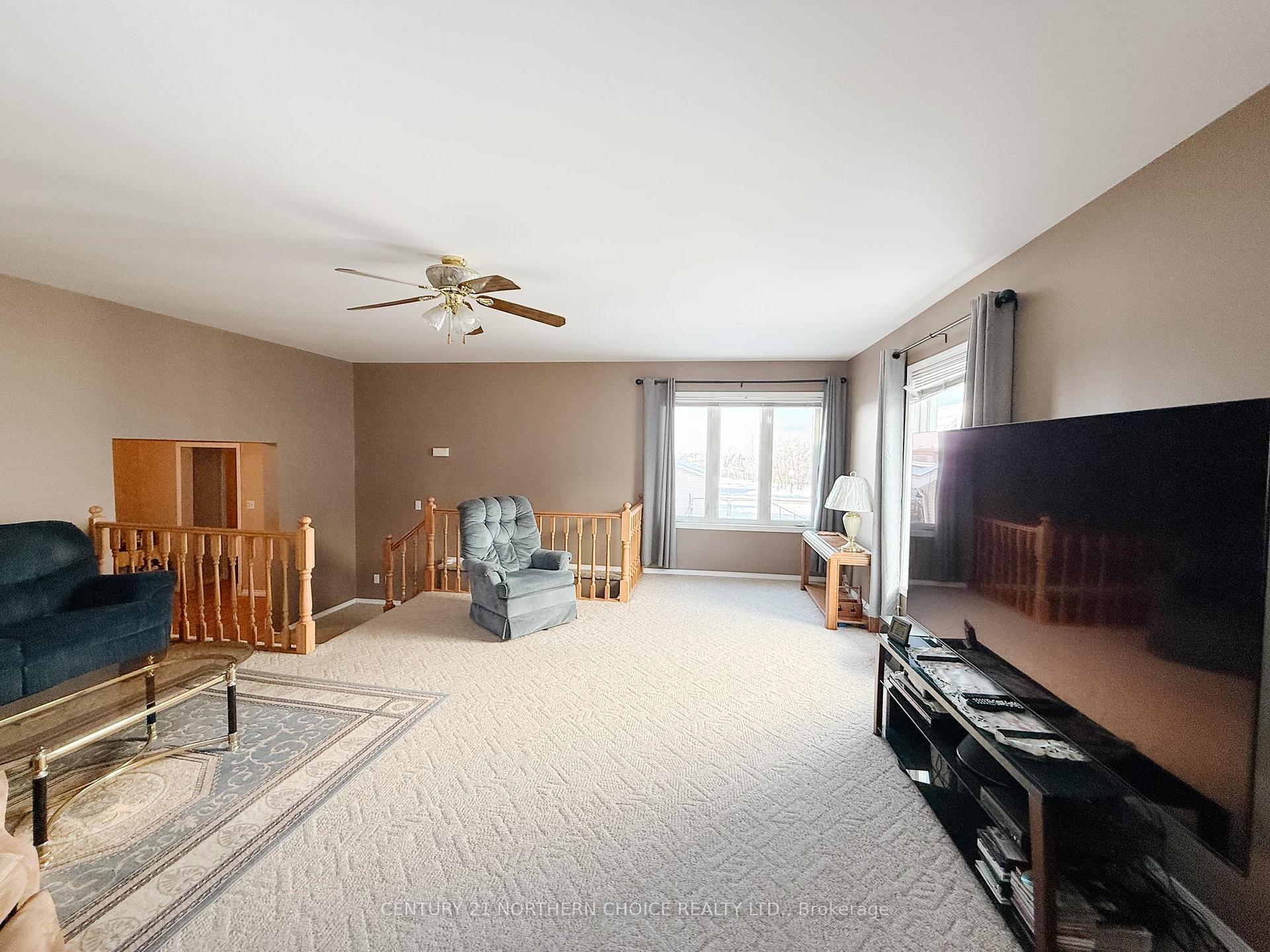 Photo 17 of 340 Seventh Avenue South, Kenora, Lakeside — HOMEH