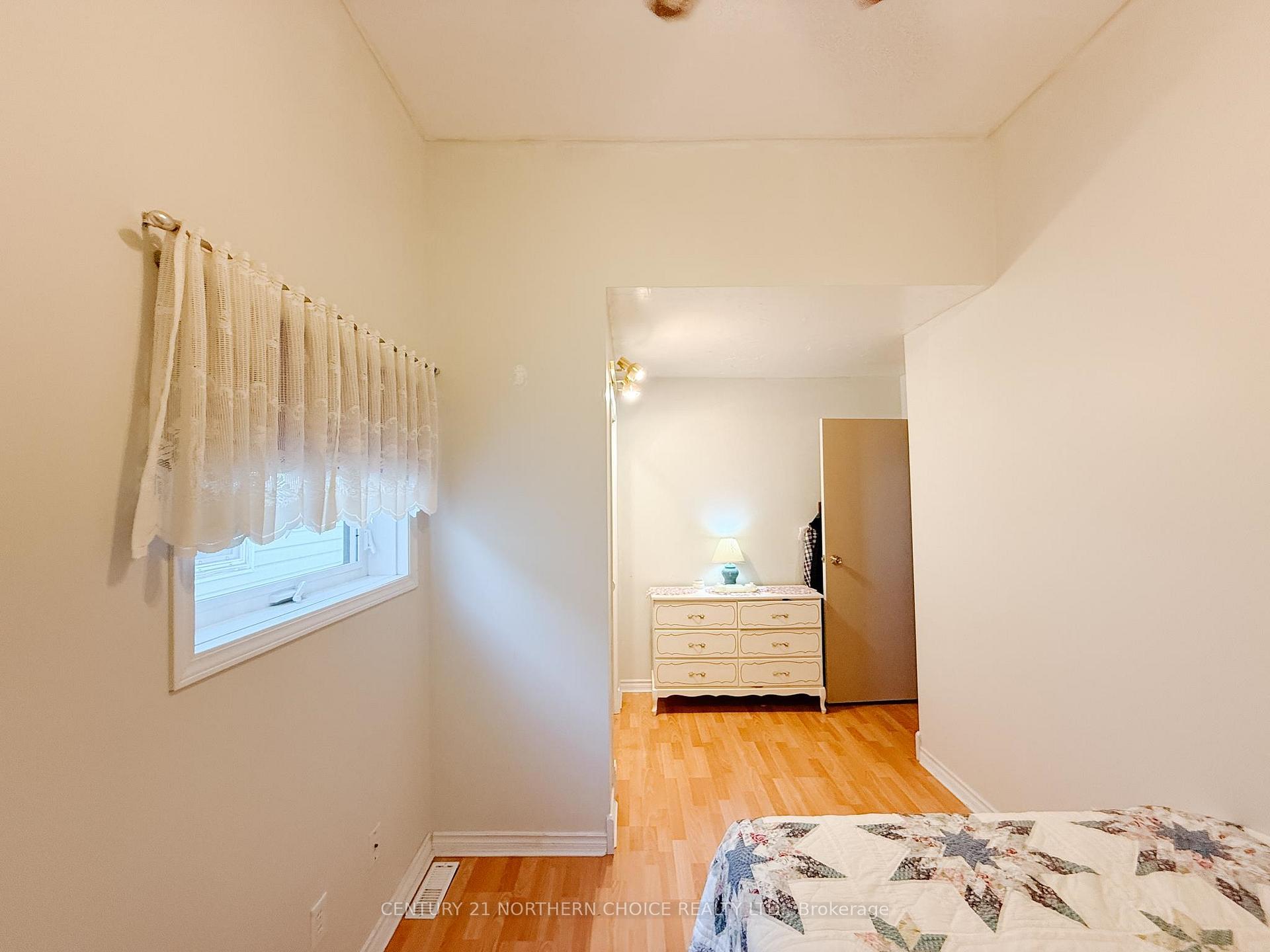 Photo 22 of 340 Seventh Avenue South, Kenora, Lakeside — HOMEH