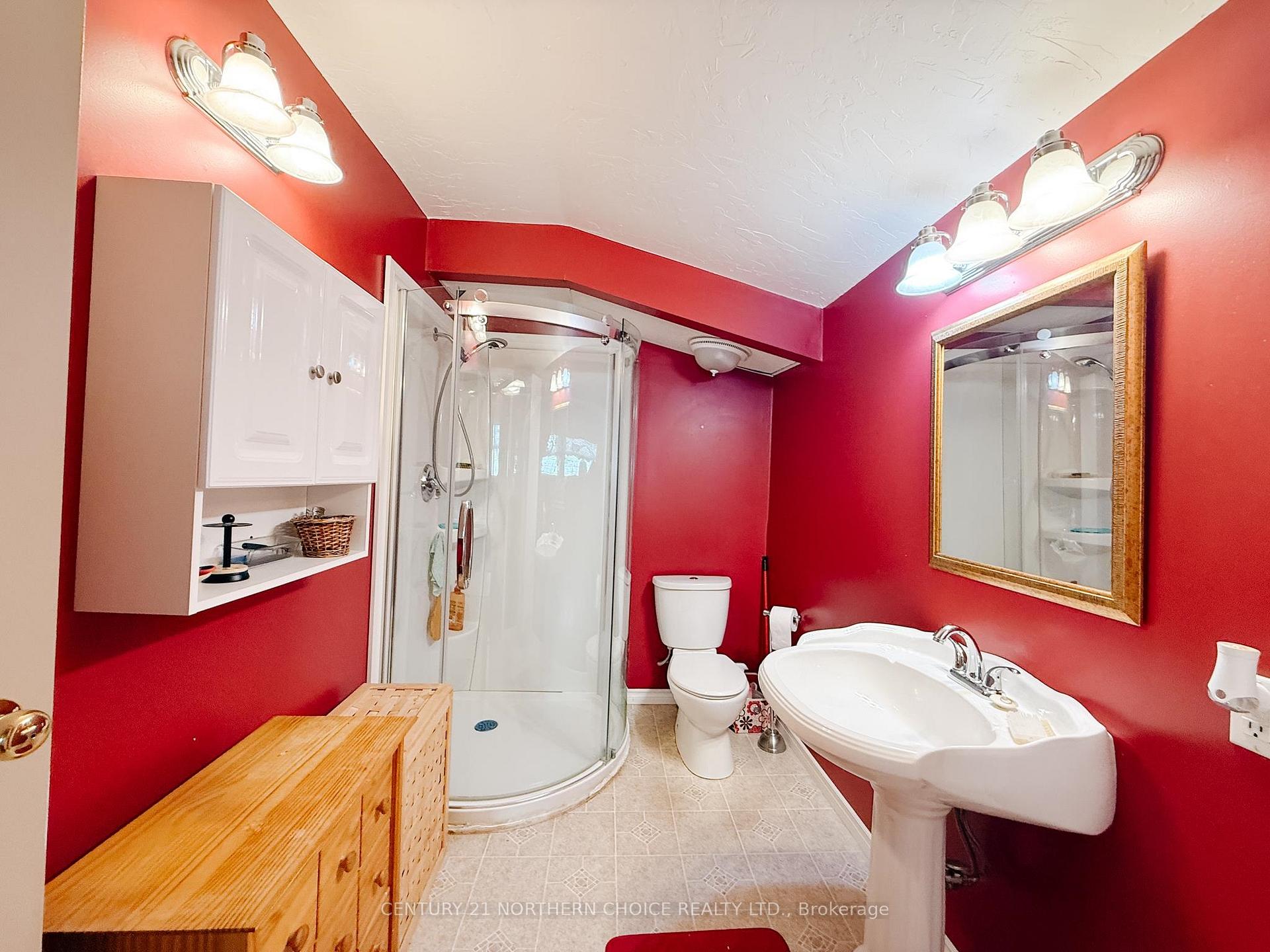 Photo 25 of 340 Seventh Avenue South, Kenora, Lakeside — HOMEH