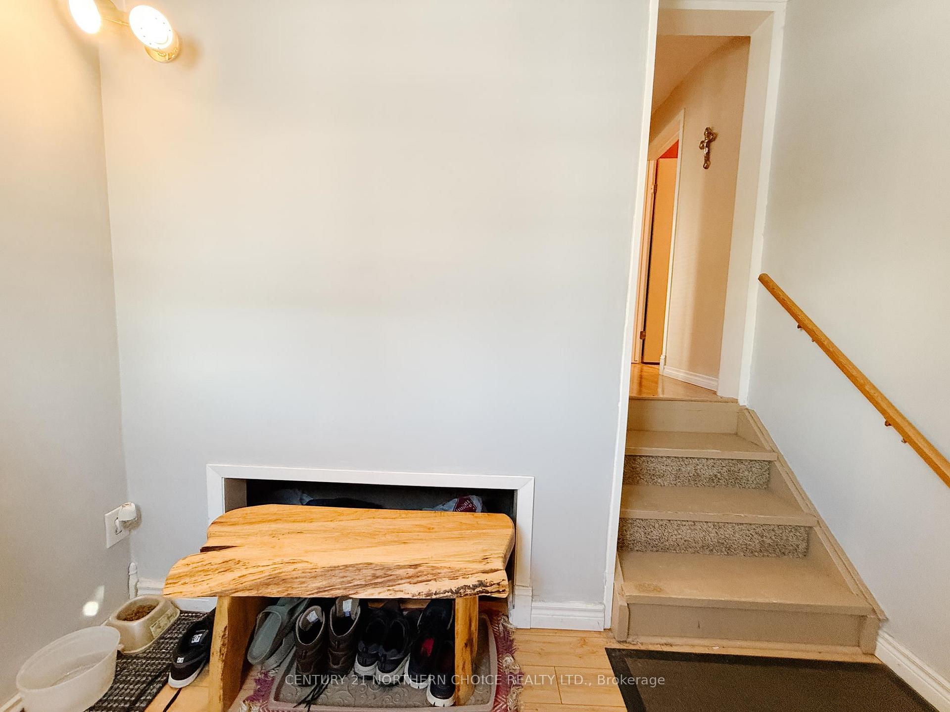 Photo 27 of 340 Seventh Avenue South, Kenora, Lakeside — HOMEH
