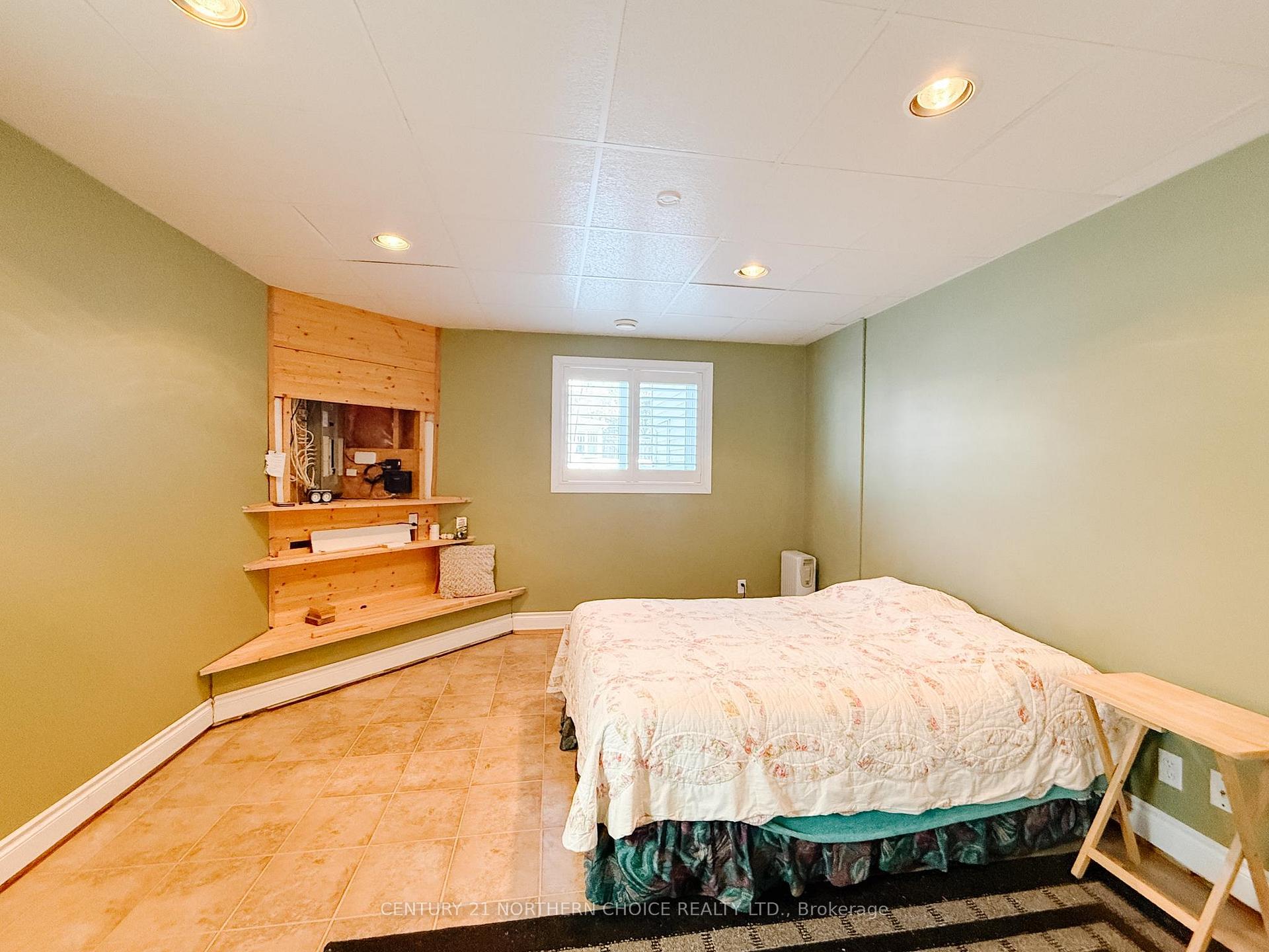 Photo 30 of 340 Seventh Avenue South, Kenora, Lakeside — HOMEH