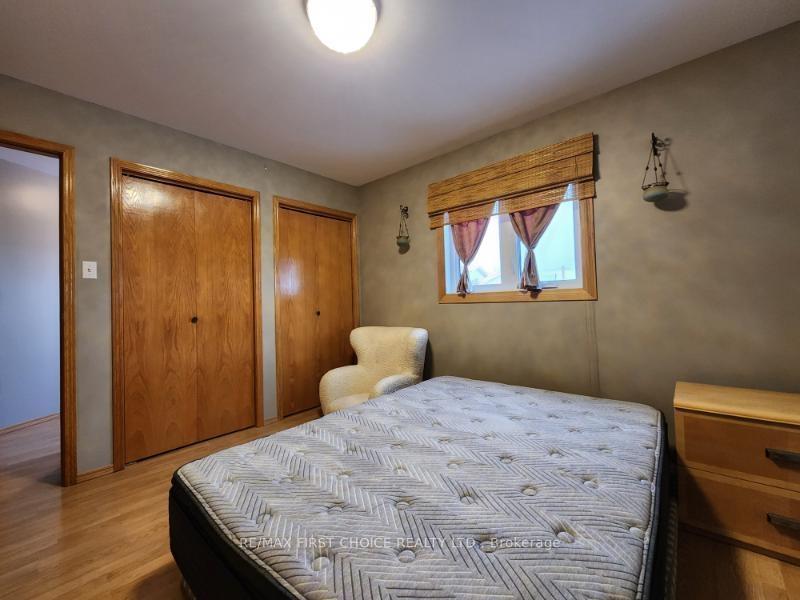 Photo 8 of 735 Porcupine Boulevard, Thunder Bay, Parkdale — HOMEH