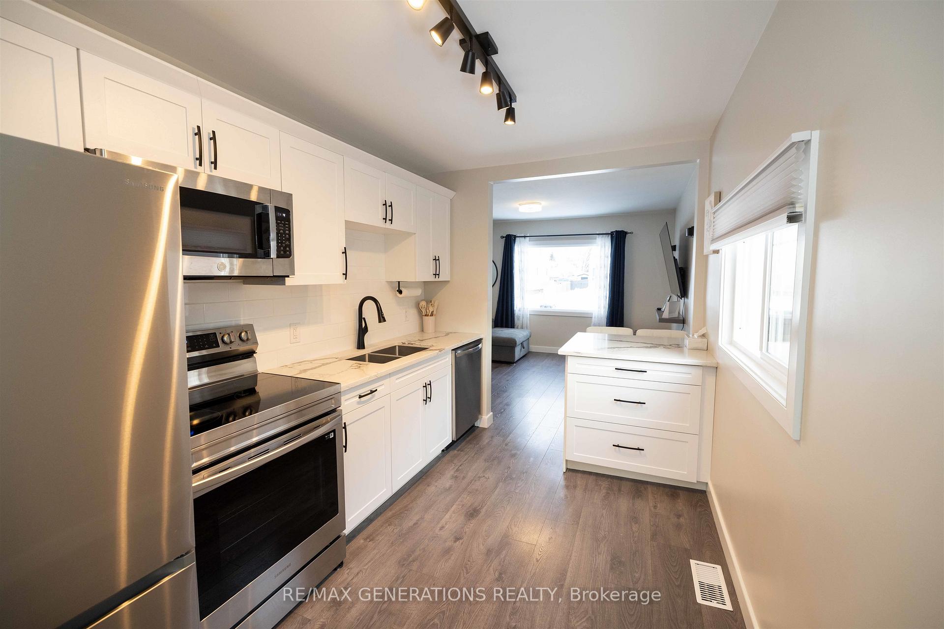 Photo 7 of 228 Christina Street E, Thunder Bay, Westfort — HOMEH