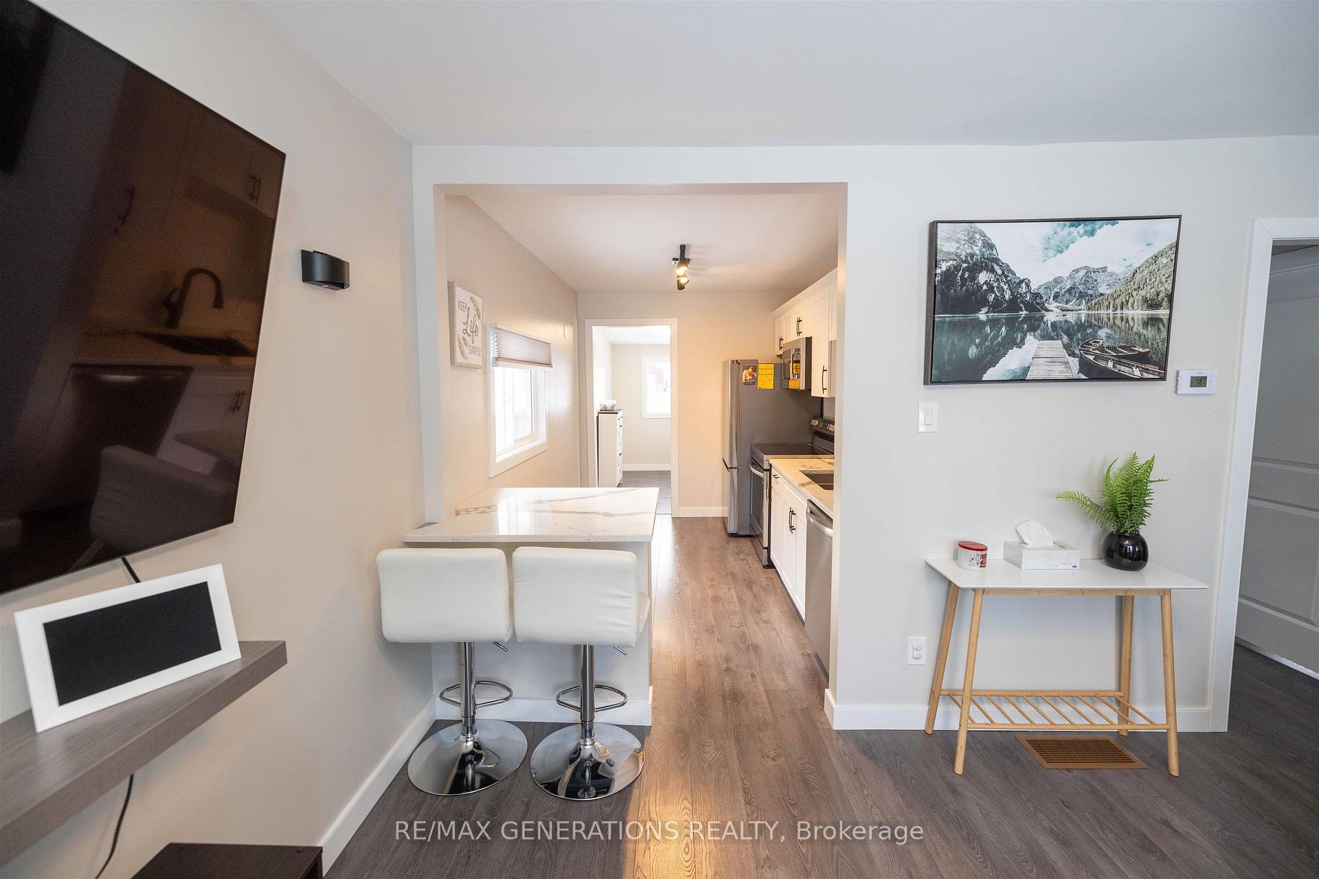 Photo 8 of 228 Christina Street E, Thunder Bay, Westfort — HOMEH