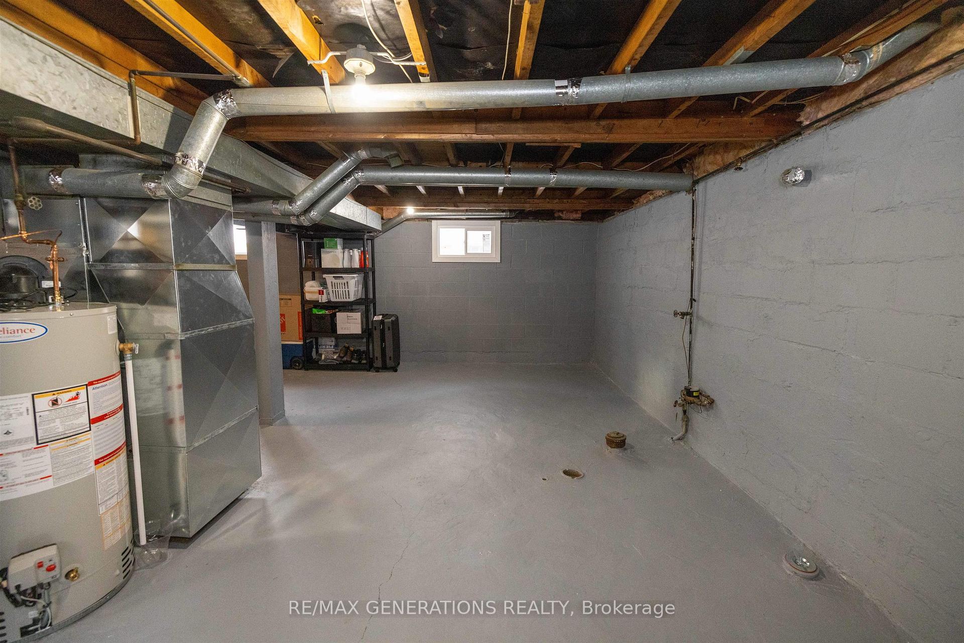 Photo 16 of 228 Christina Street E, Thunder Bay, Westfort — HOMEH