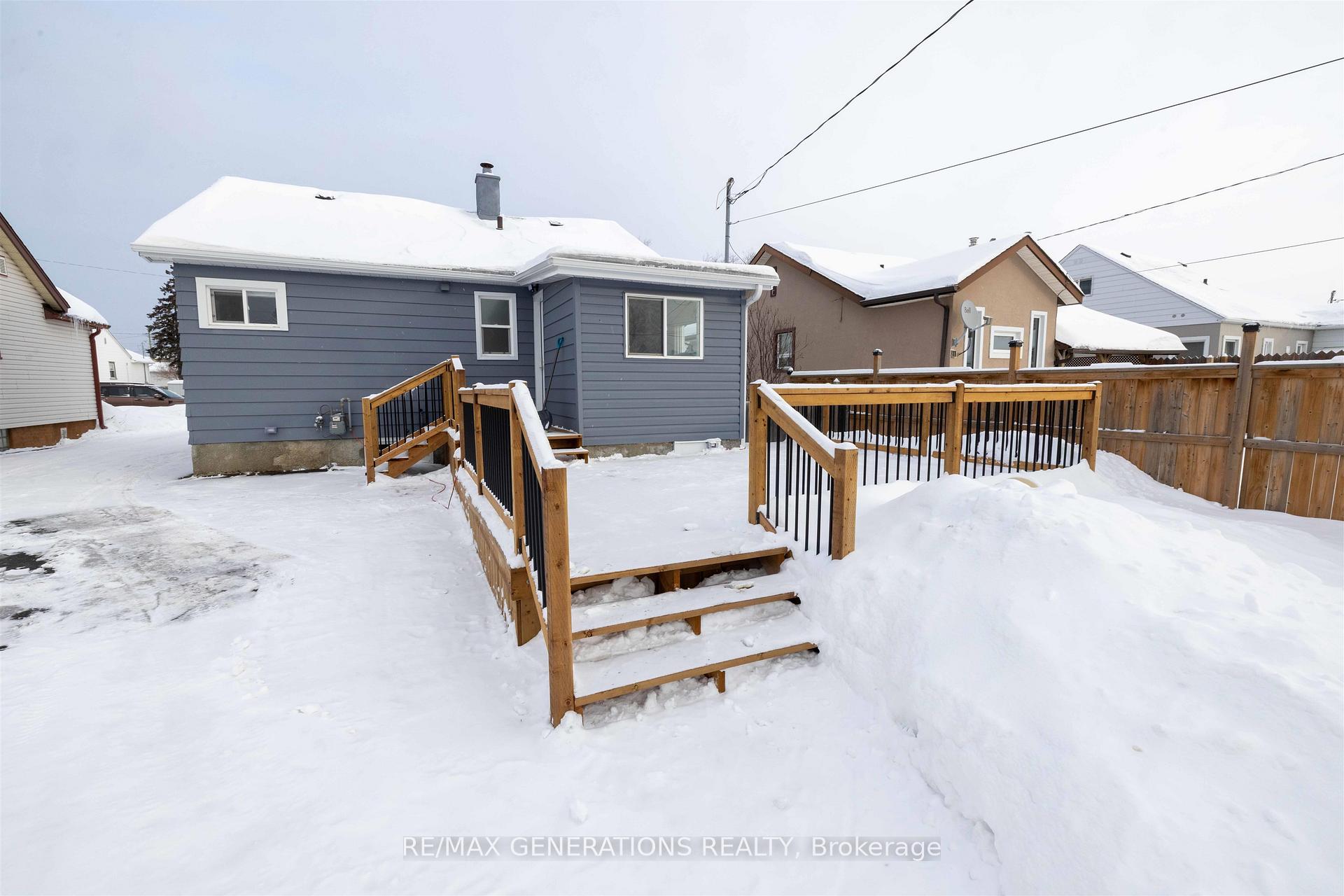 Photo 21 of 228 Christina Street E, Thunder Bay, Westfort — HOMEH