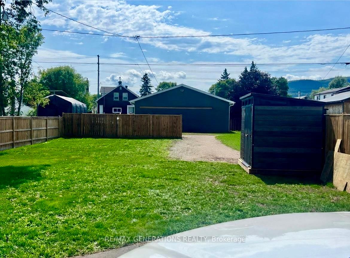 Photo 28 of 228 Christina Street E, Thunder Bay, Westfort — HOMEH