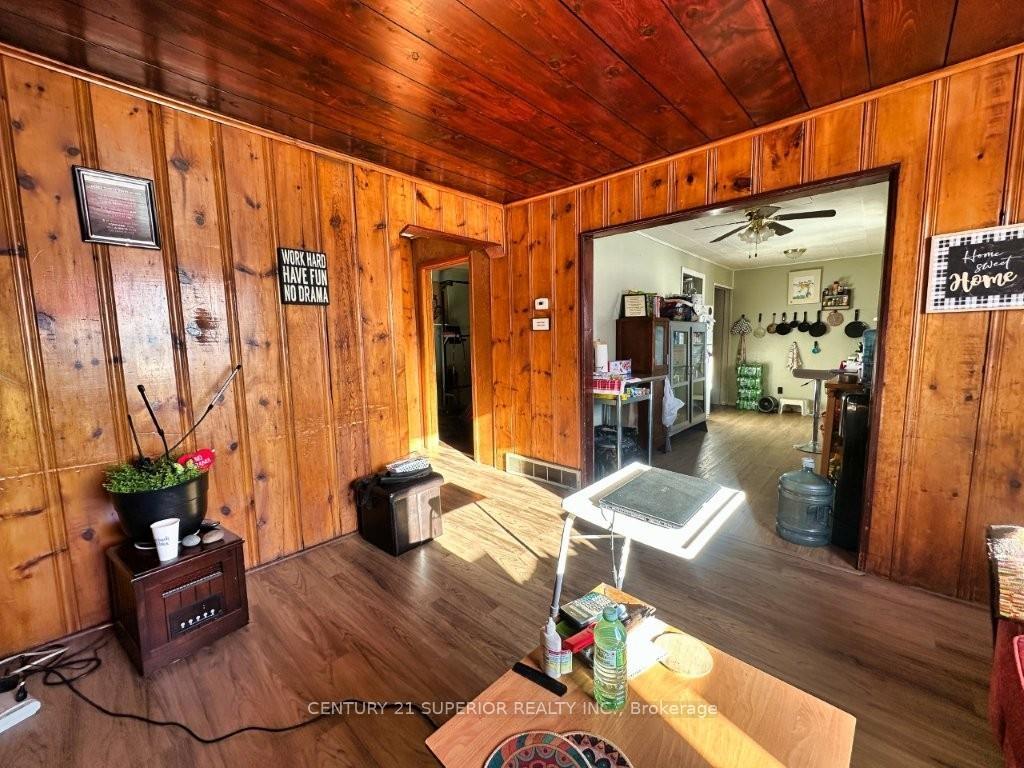 Photo 11 of 27 Park Road, Nipigon — HOMEH