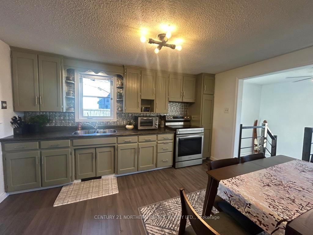 Photo 5 of 1201 Second St E. E, Fort Frances — HOMEH