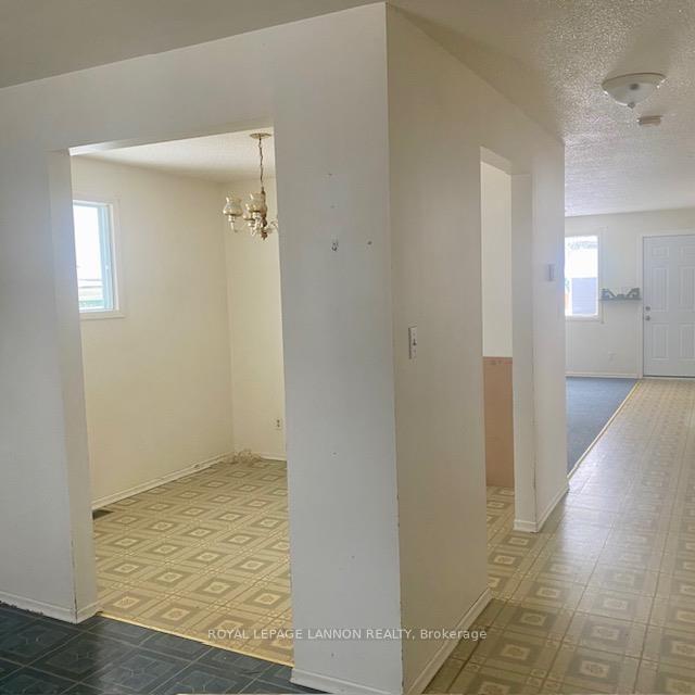 Photo 7 of 137 Queen Avenue, Greenstone — HOMEH