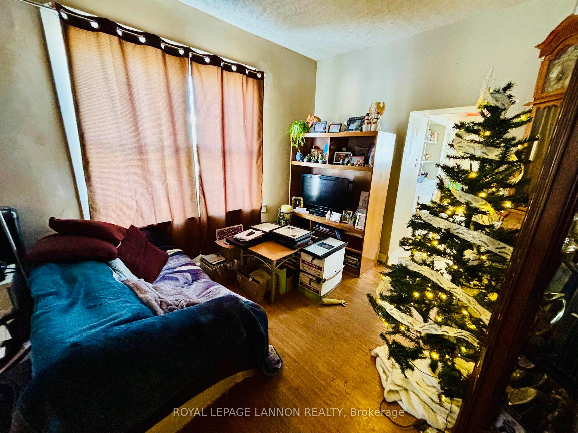 Photo 3 of 1212 Edward Street S, Thunder Bay, Westfort — HOMEH
