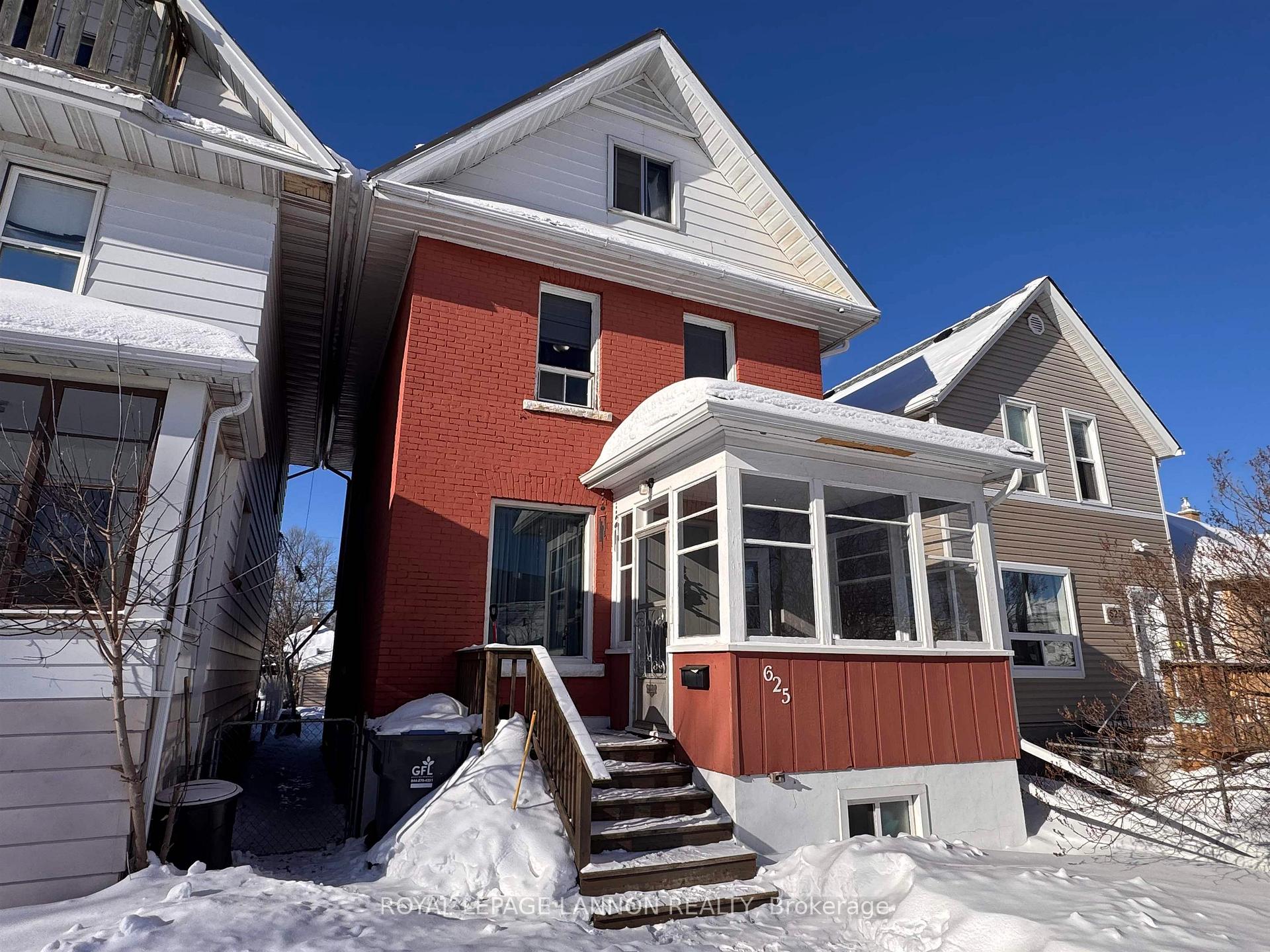 Photo 3 of 625 Vickers St. S. S, Thunder Bay, Hyde Park — HOMEH