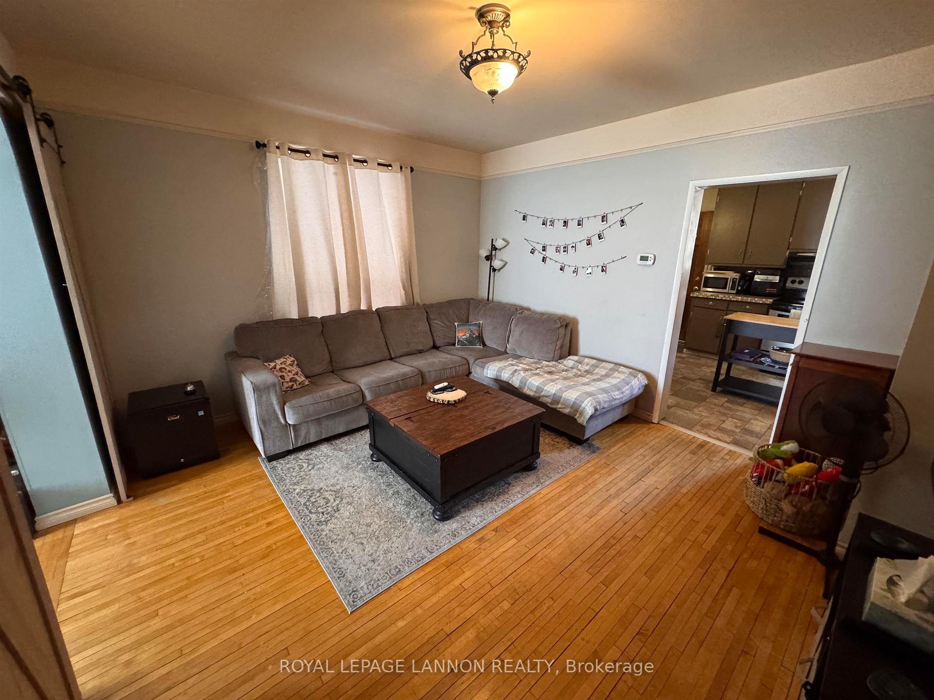 Photo 8 of 625 Vickers St. S. S, Thunder Bay, Hyde Park — HOMEH
