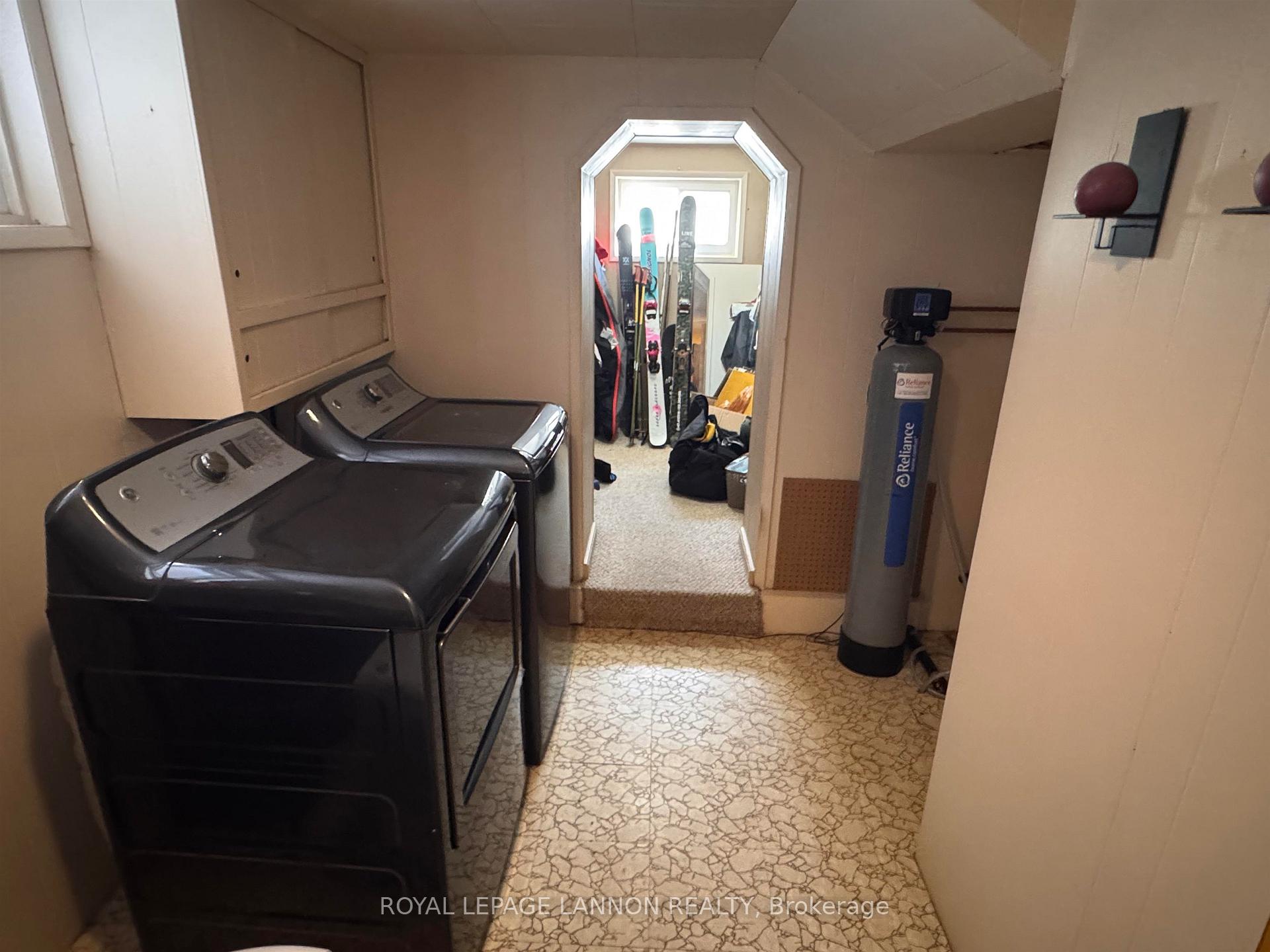 Photo 17 of 625 Vickers St. S. S, Thunder Bay, Hyde Park — HOMEH