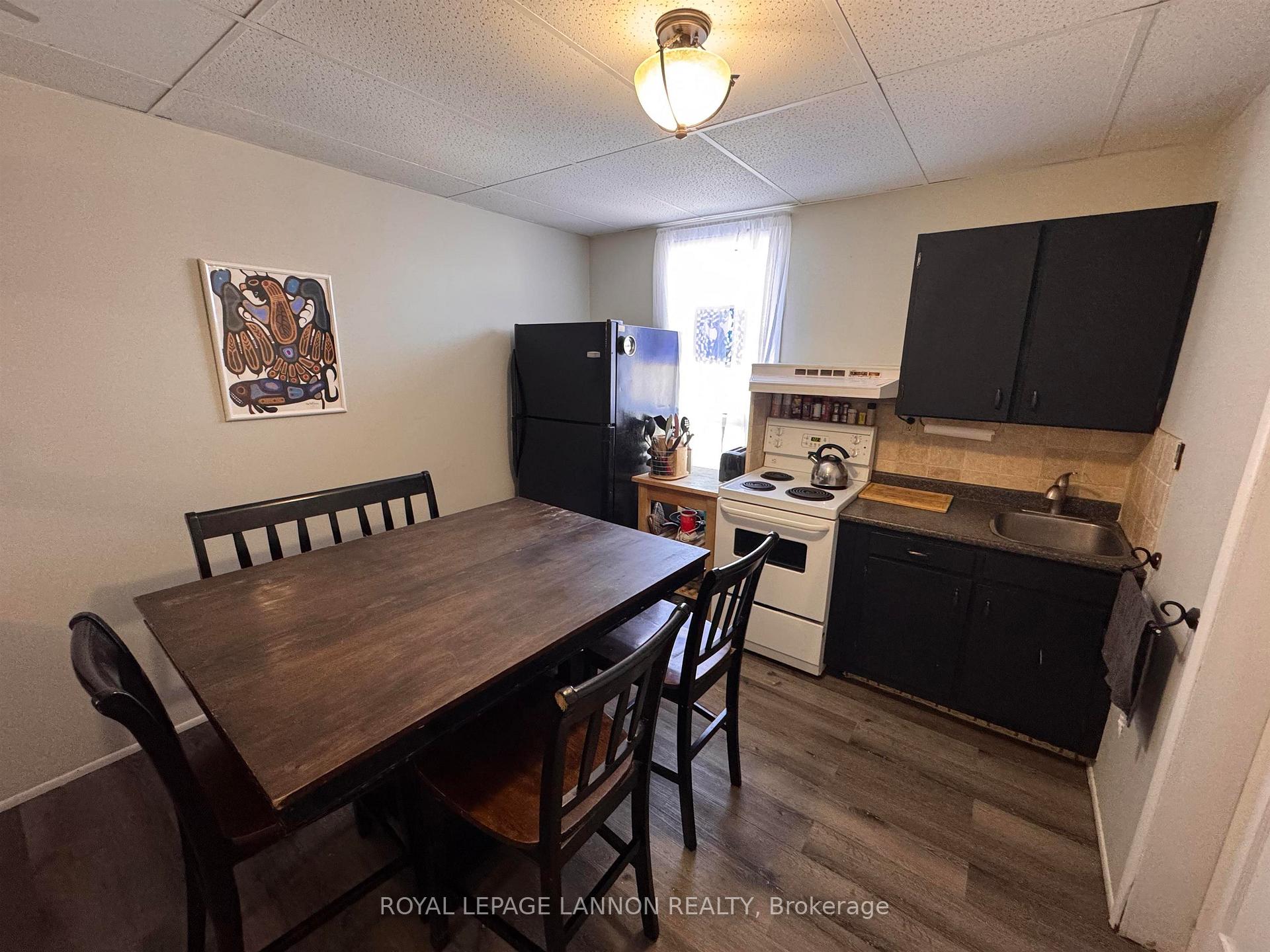 Photo 27 of 625 Vickers St. S. S, Thunder Bay, Hyde Park — HOMEH