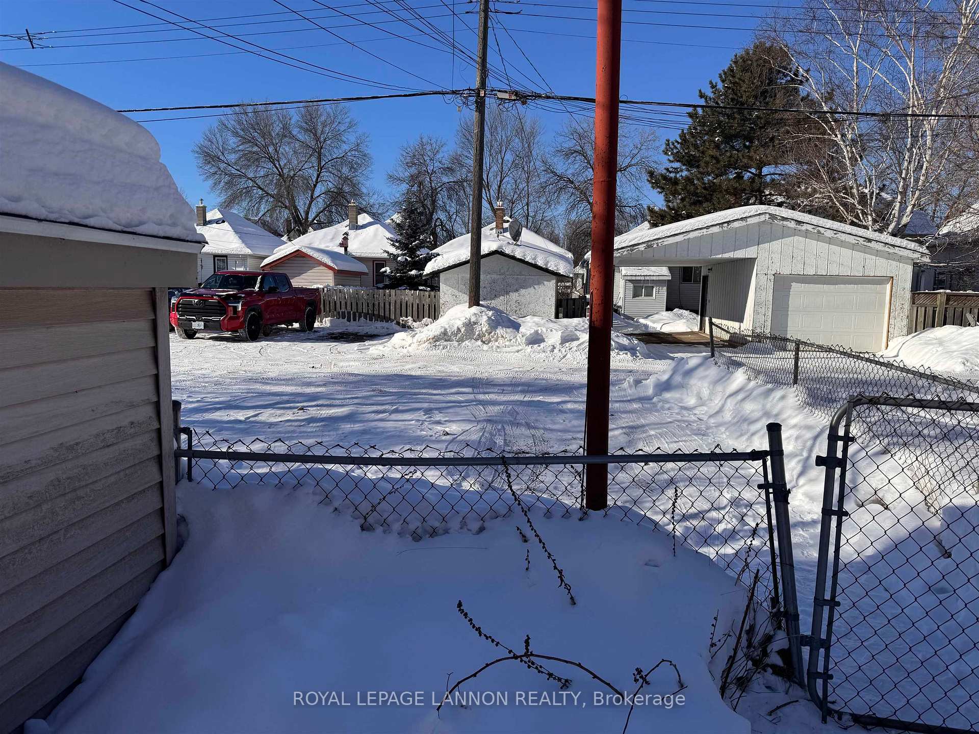 Photo 46 of 625 Vickers St. S. S, Thunder Bay, Hyde Park — HOMEH