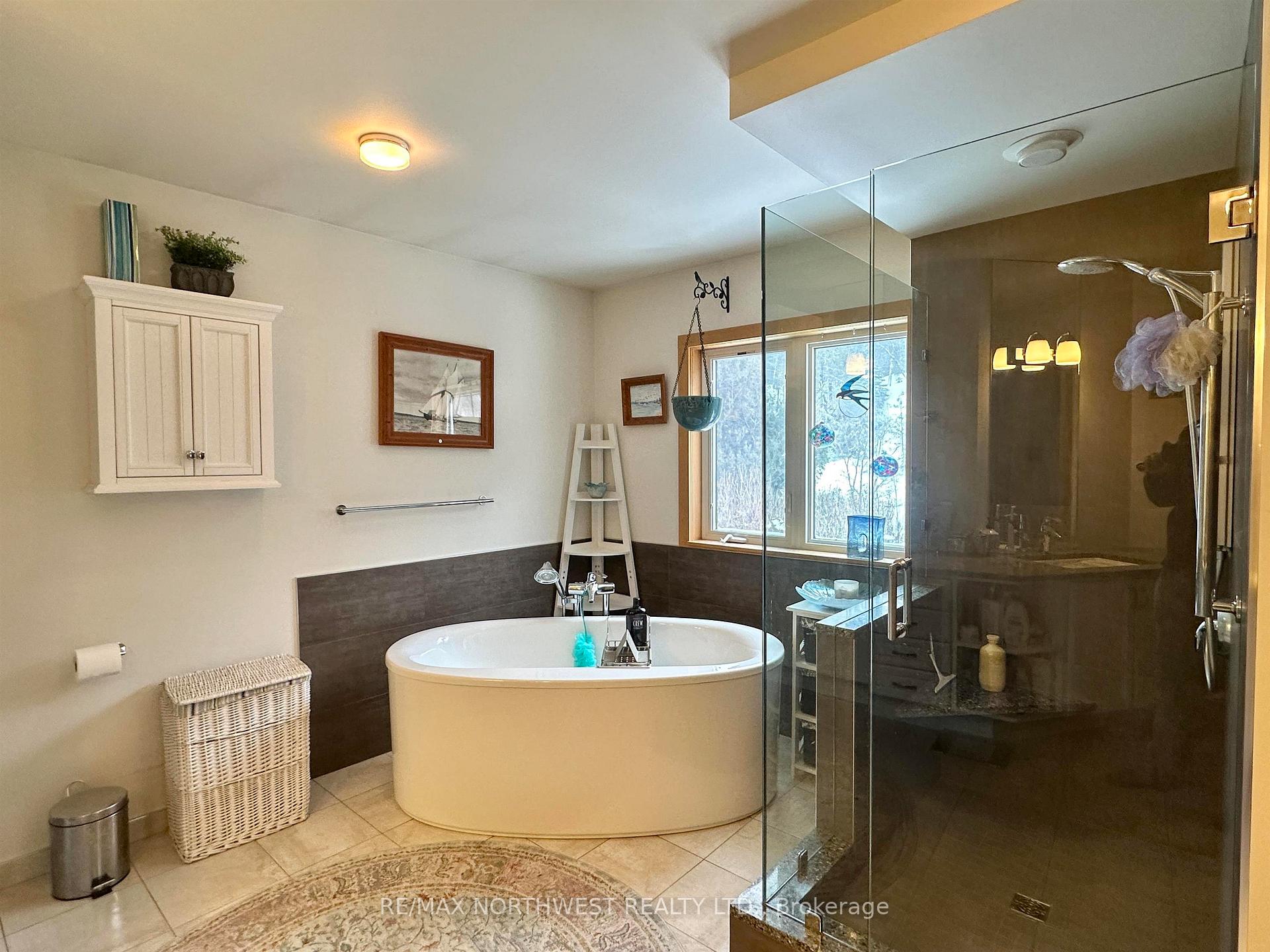 Photo 19 of 446 Carlton Road, Kenora, Redditt Road West — HOMEH