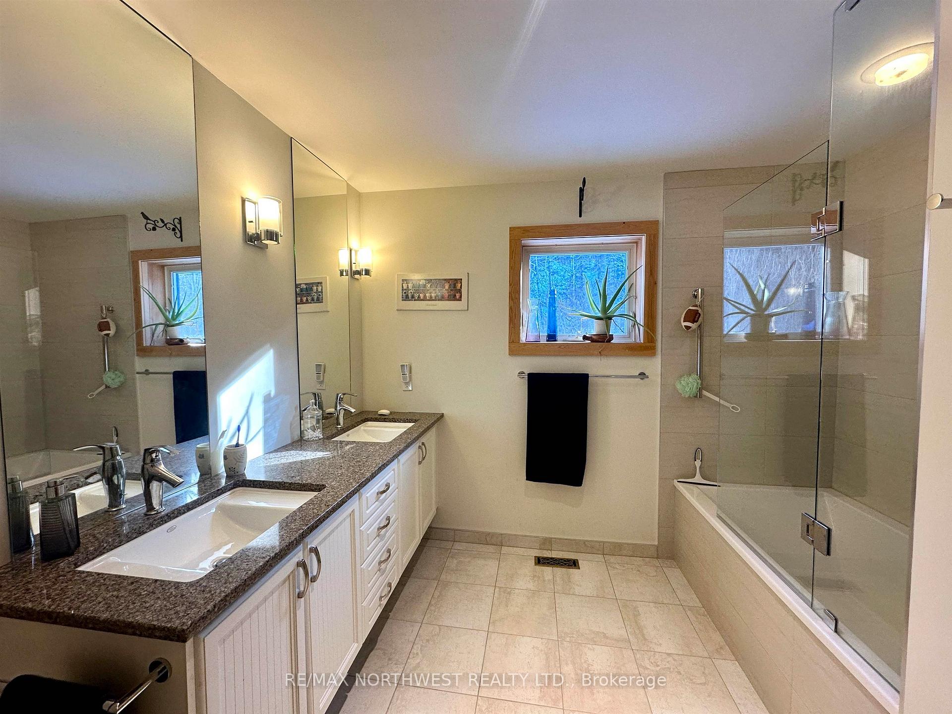 Photo 39 of 446 Carlton Road, Kenora, Redditt Road West — HOMEH
