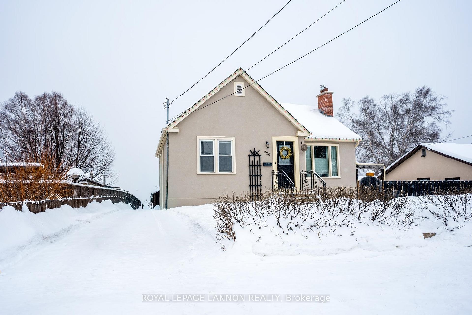 Photo 2 of 320 Lillian Street, Thunder Bay, Current River — HOMEH