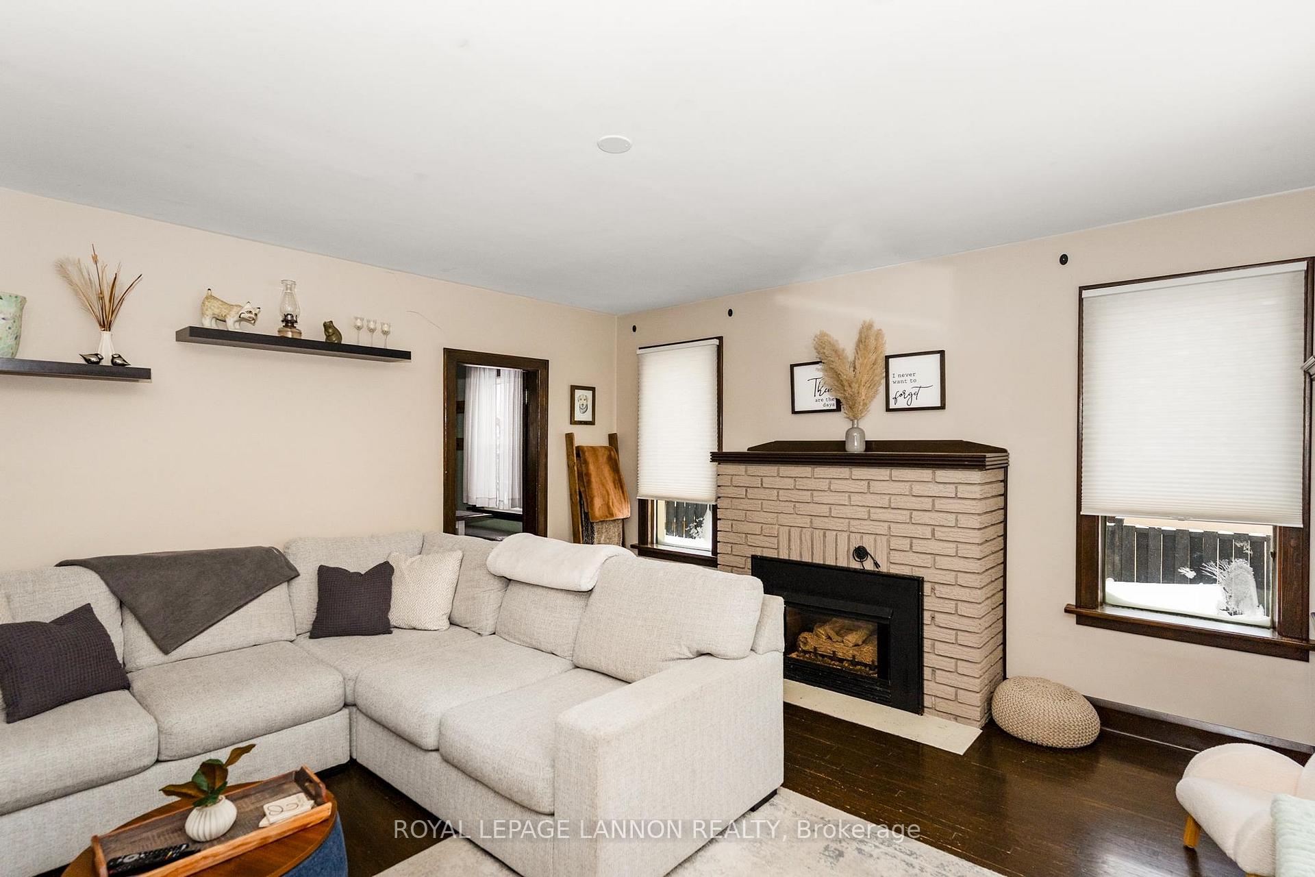 Photo 10 of 320 Lillian Street, Thunder Bay, Current River — HOMEH