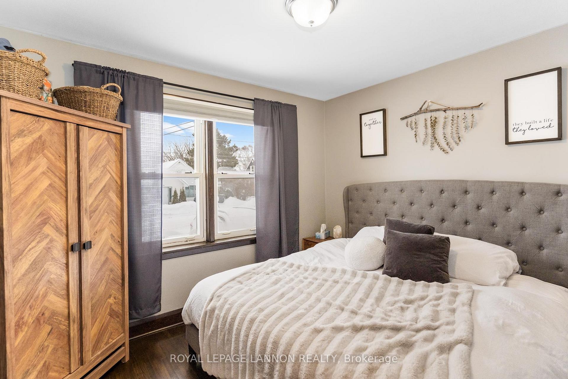 Photo 21 of 320 Lillian Street, Thunder Bay, Current River — HOMEH