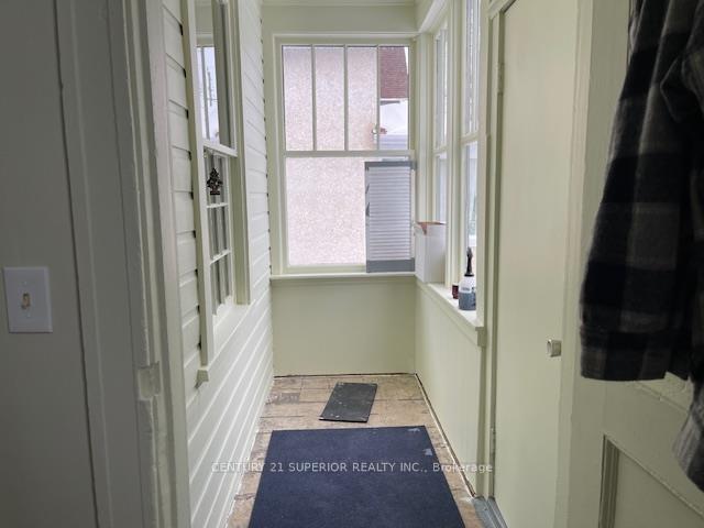 Photo 2 of 58 Ontario Street, Thunder Bay, Court / Cumberland — HOMEH