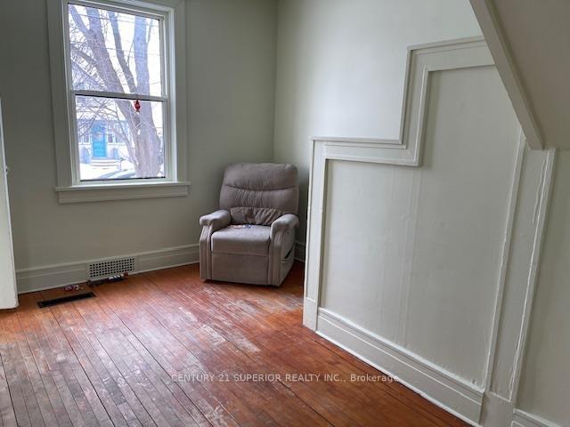 Photo 5 of 58 Ontario Street, Thunder Bay, Court / Cumberland — HOMEH
