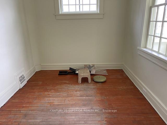 Photo 7 of 58 Ontario Street, Thunder Bay, Court / Cumberland — HOMEH