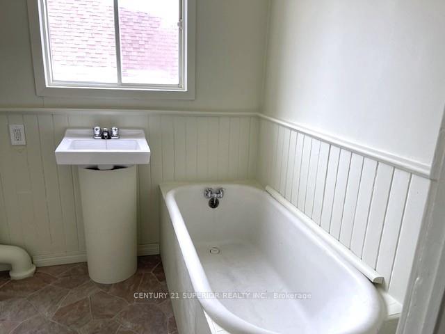 Photo 20 of 58 Ontario Street, Thunder Bay, Court / Cumberland — HOMEH