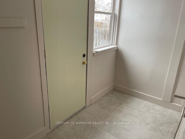 Photo 34 of 58 Ontario Street, Thunder Bay, Court / Cumberland — HOMEH