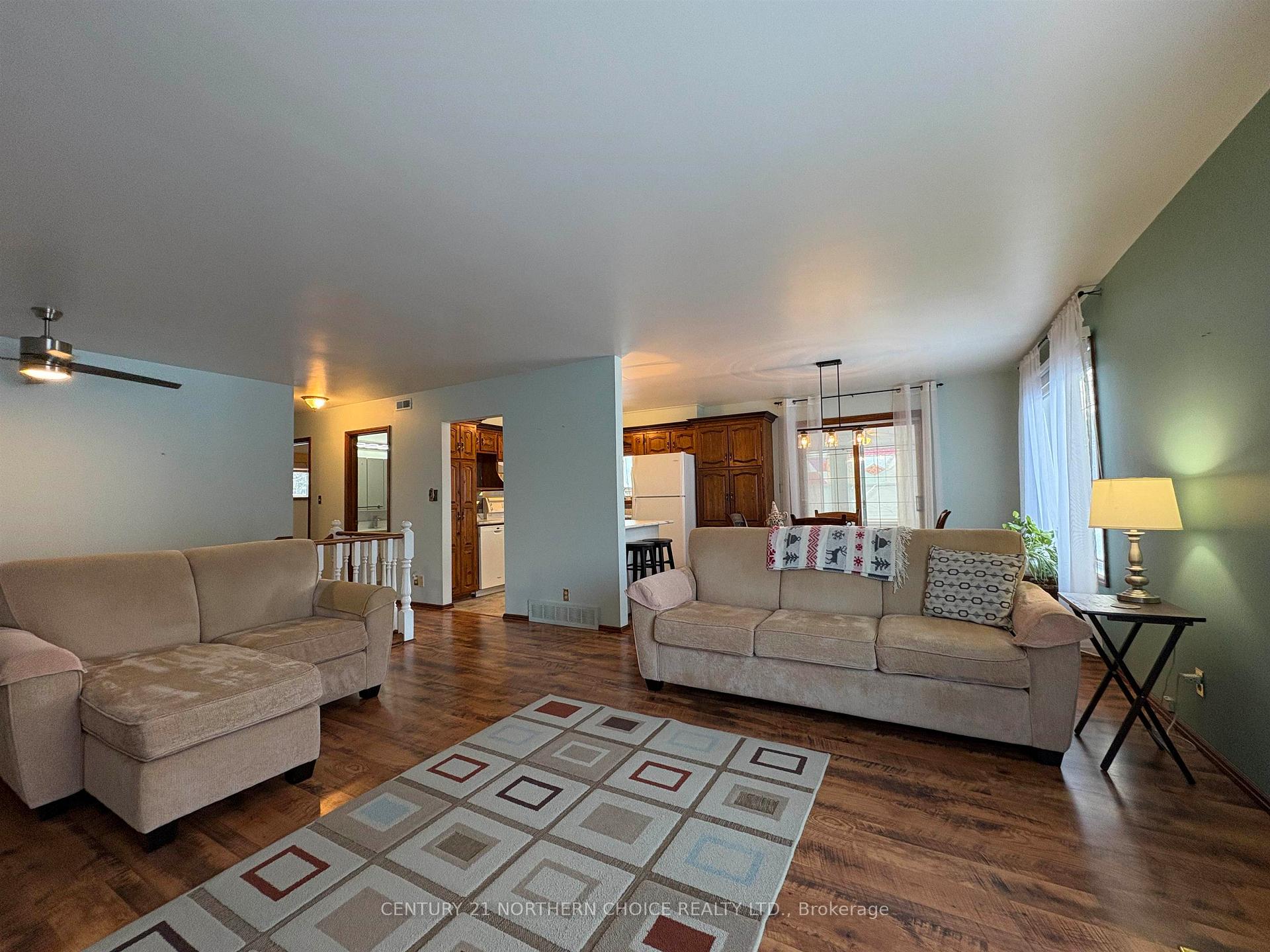 Photo 9 of 558 Elm Avenue, Fort Frances — HOMEH