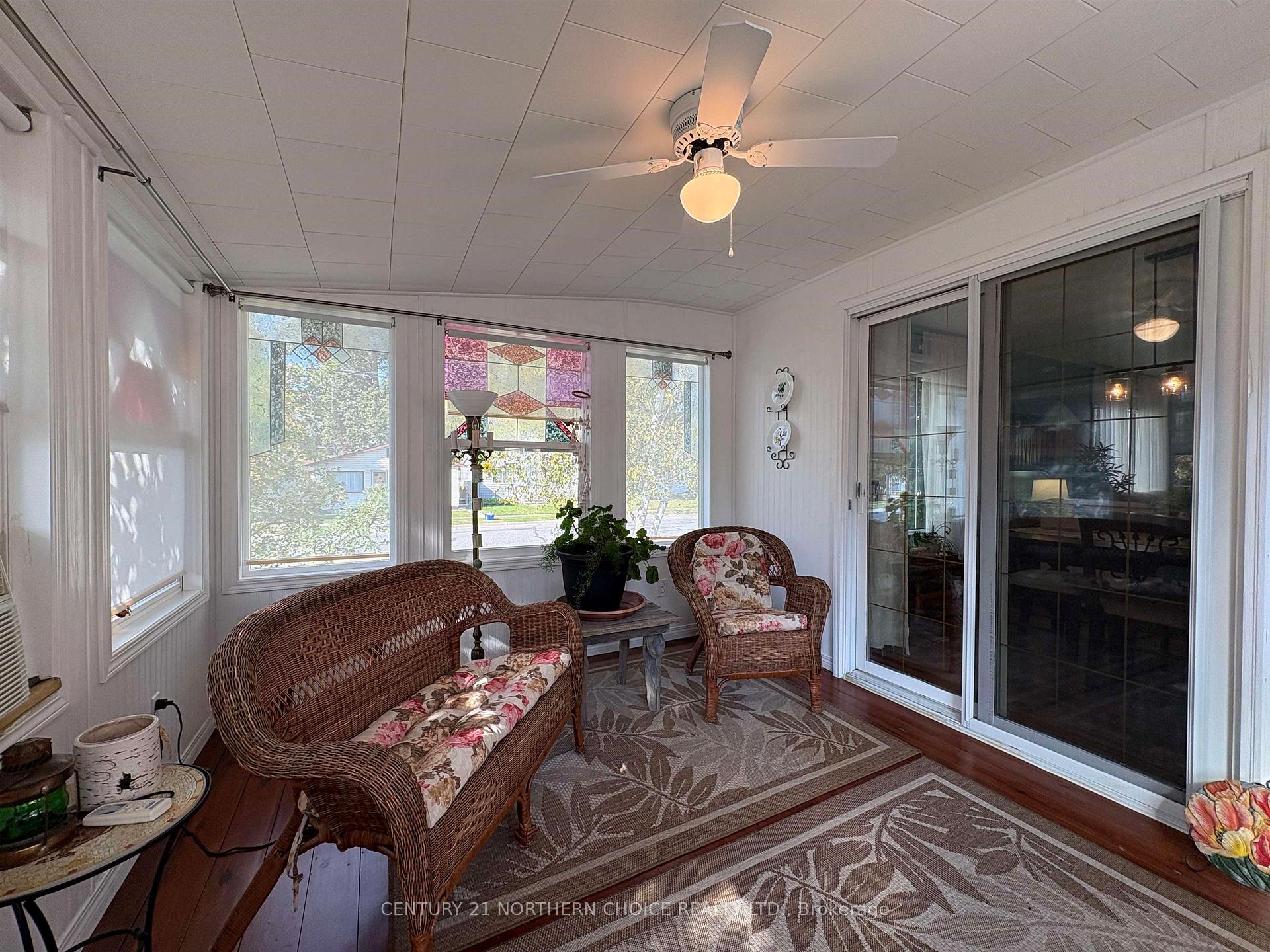 Photo 17 of 558 Elm Avenue, Fort Frances — HOMEH